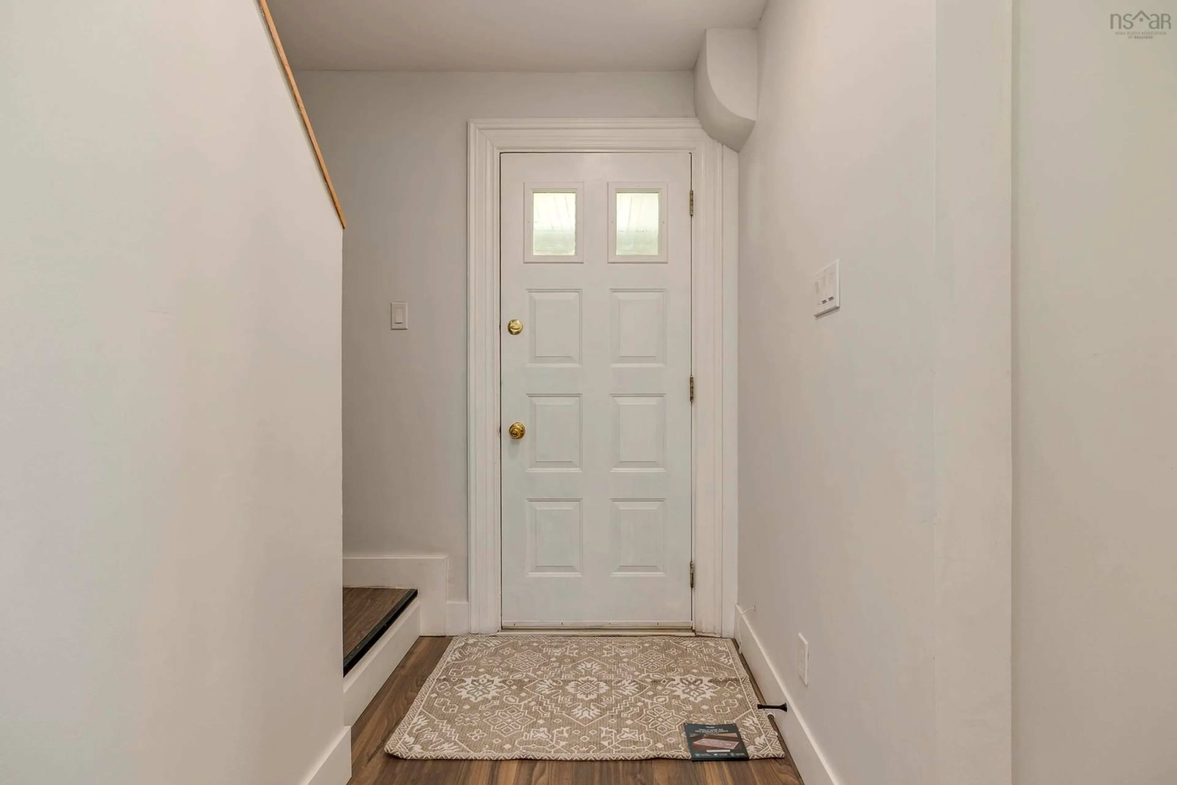 Indoor entryway for 13 Mcfatridge Rd, Halifax Nova Scotia B3N 2R2