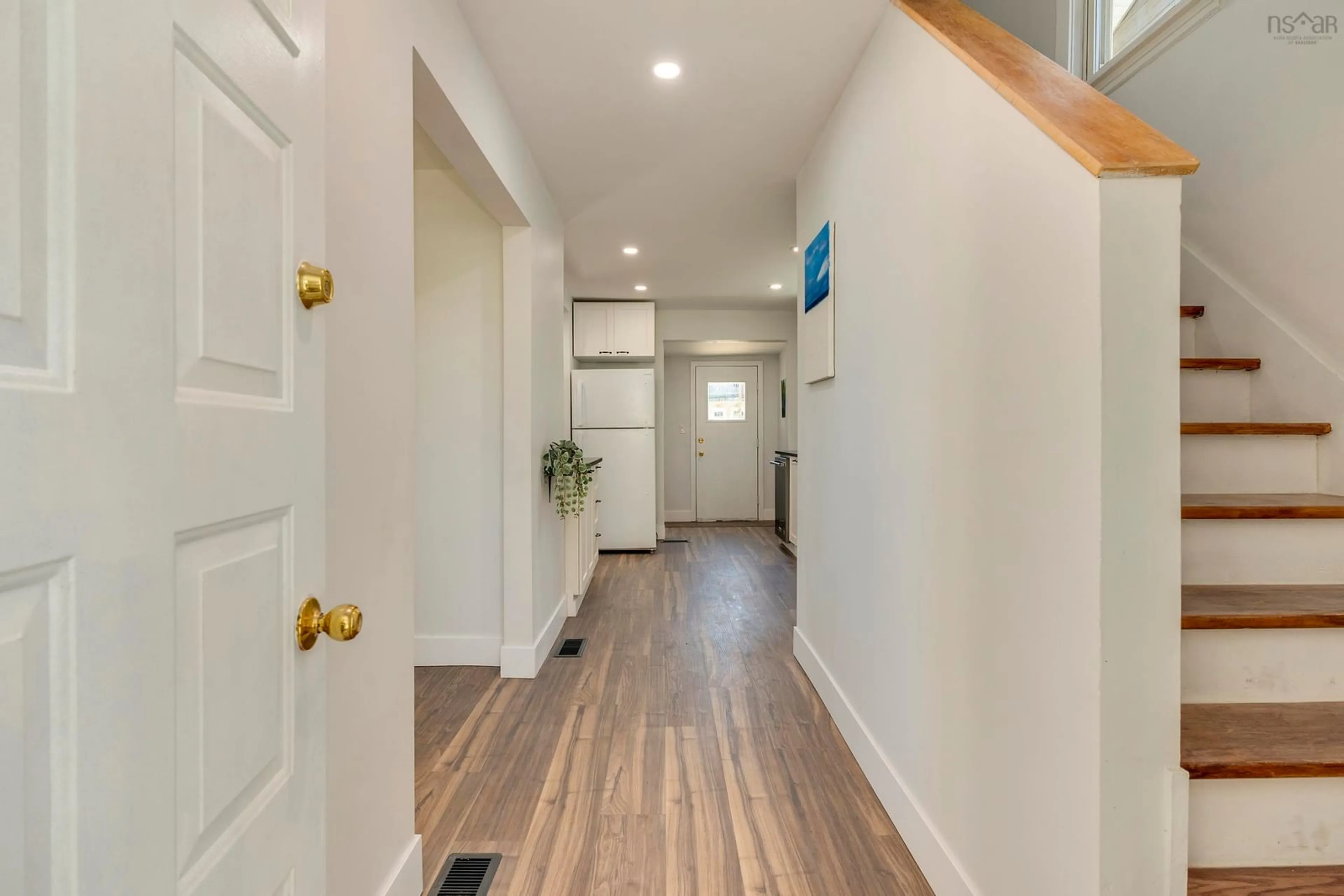 Indoor entryway for 13 Mcfatridge Rd, Halifax Nova Scotia B3N 2R2
