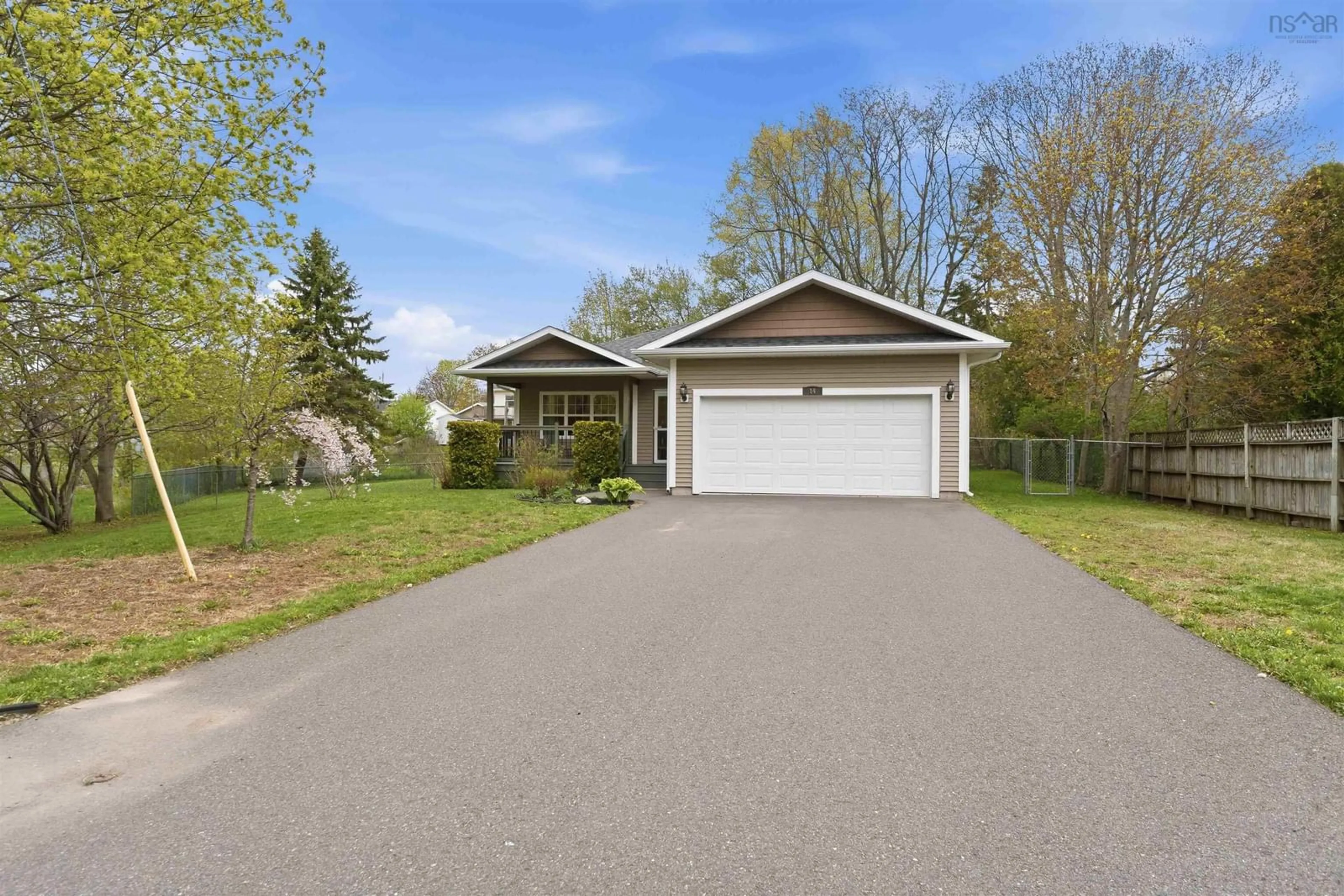 Home with vinyl exterior material, street for 14 Smith Ave, Kentville Nova Scotia B4N 2A4