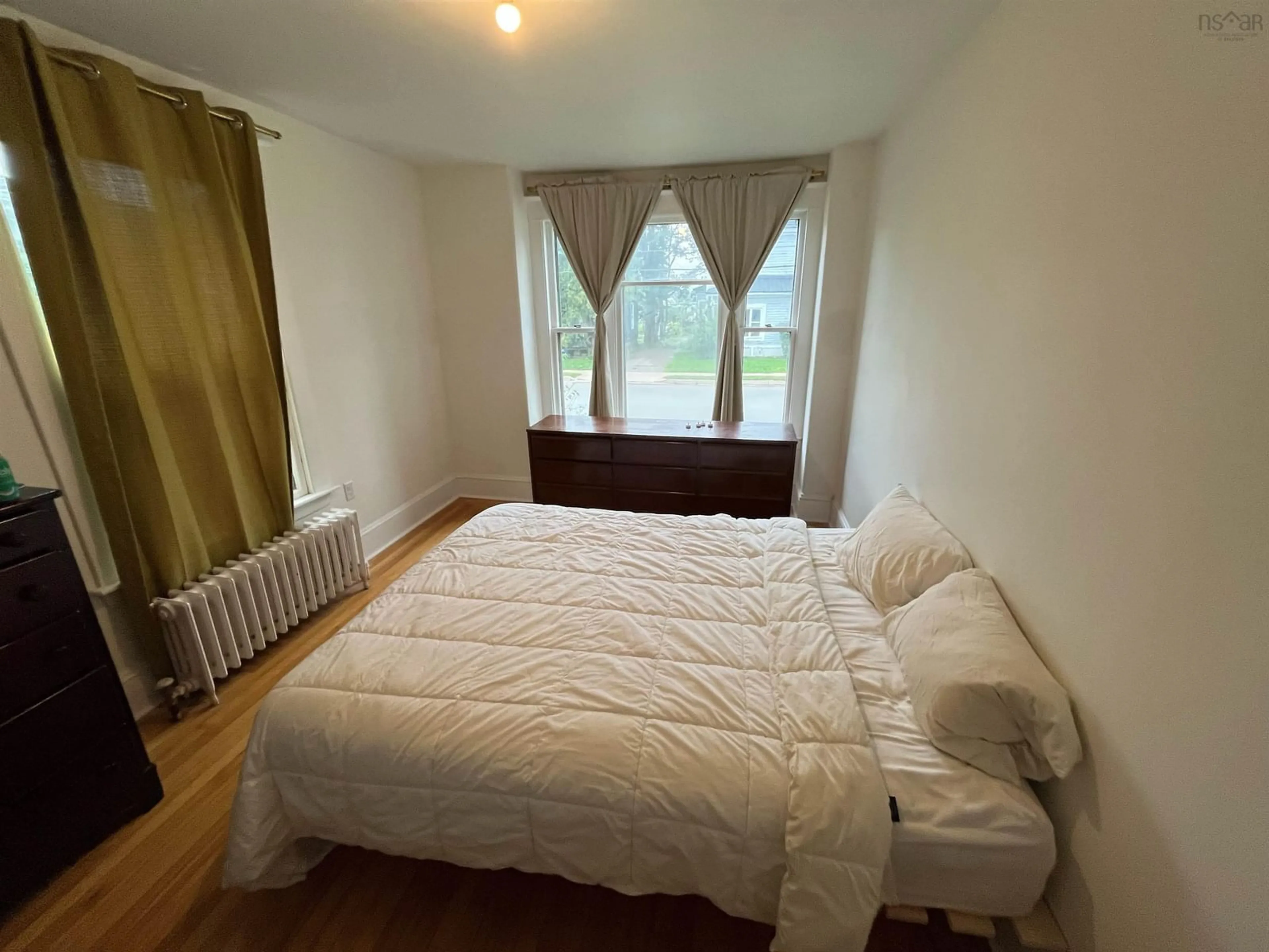 A pic of a room for 96-98 Brunswick St, Truro Nova Scotia B2N 2G9