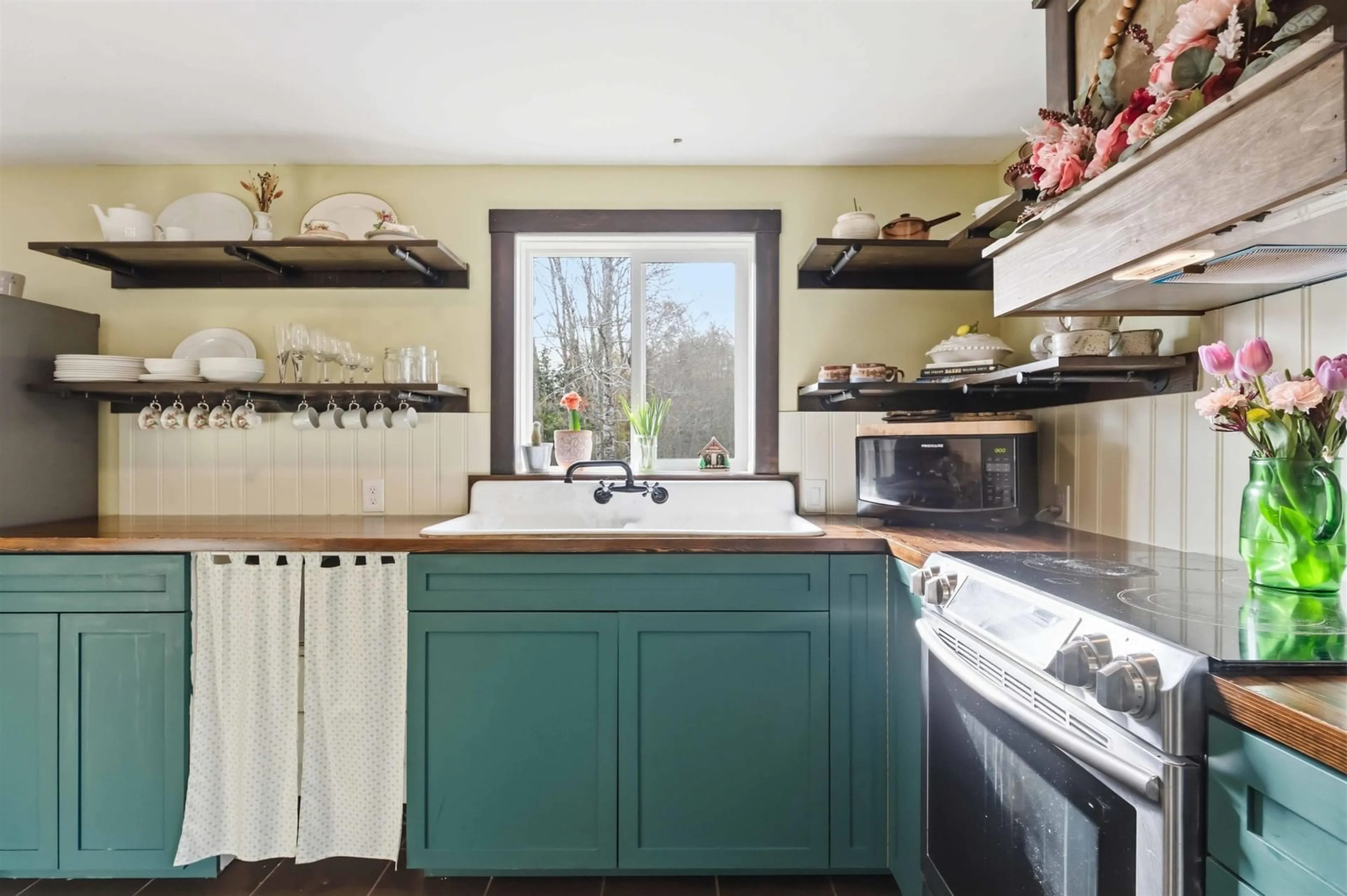Open concept kitchen, unknown for 2142 Bishopville Rd, Bishopville Nova Scotia B0P 1P0