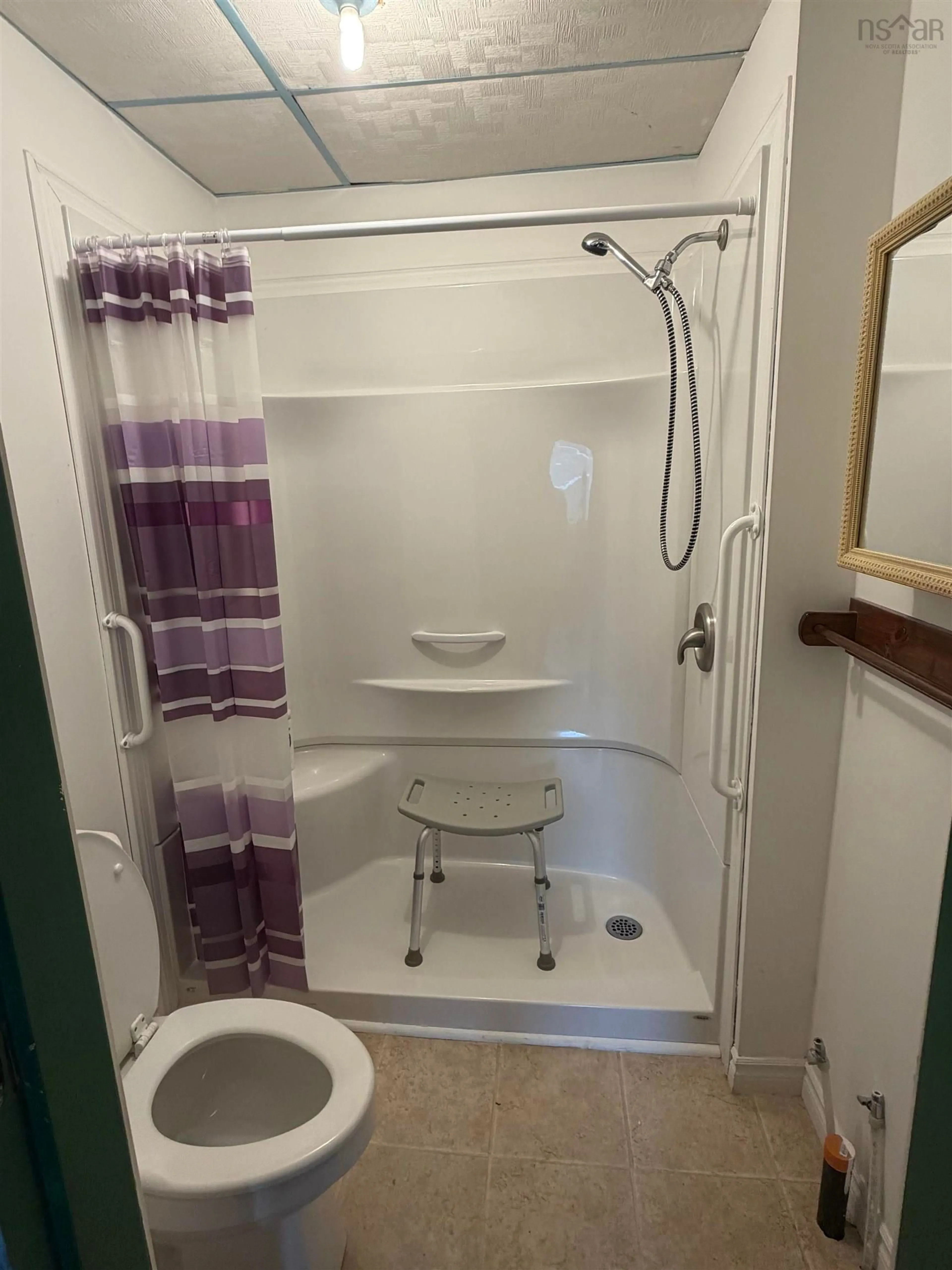 Standard bathroom, floor is not visible for 234 Douglas Ave, Glace Bay Nova Scotia B1A 1C1