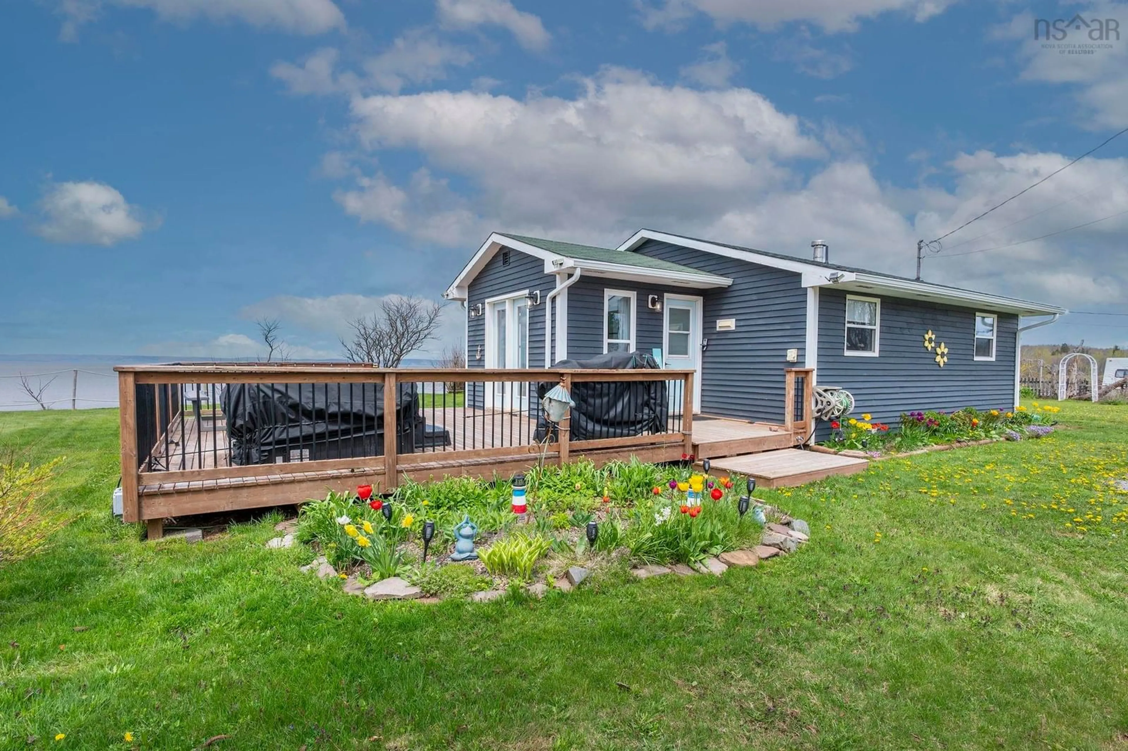 Home with vinyl exterior material, water/lake/river/ocean view for 30 Blomidon View Lane, Bramber Nova Scotia B0N 2A0