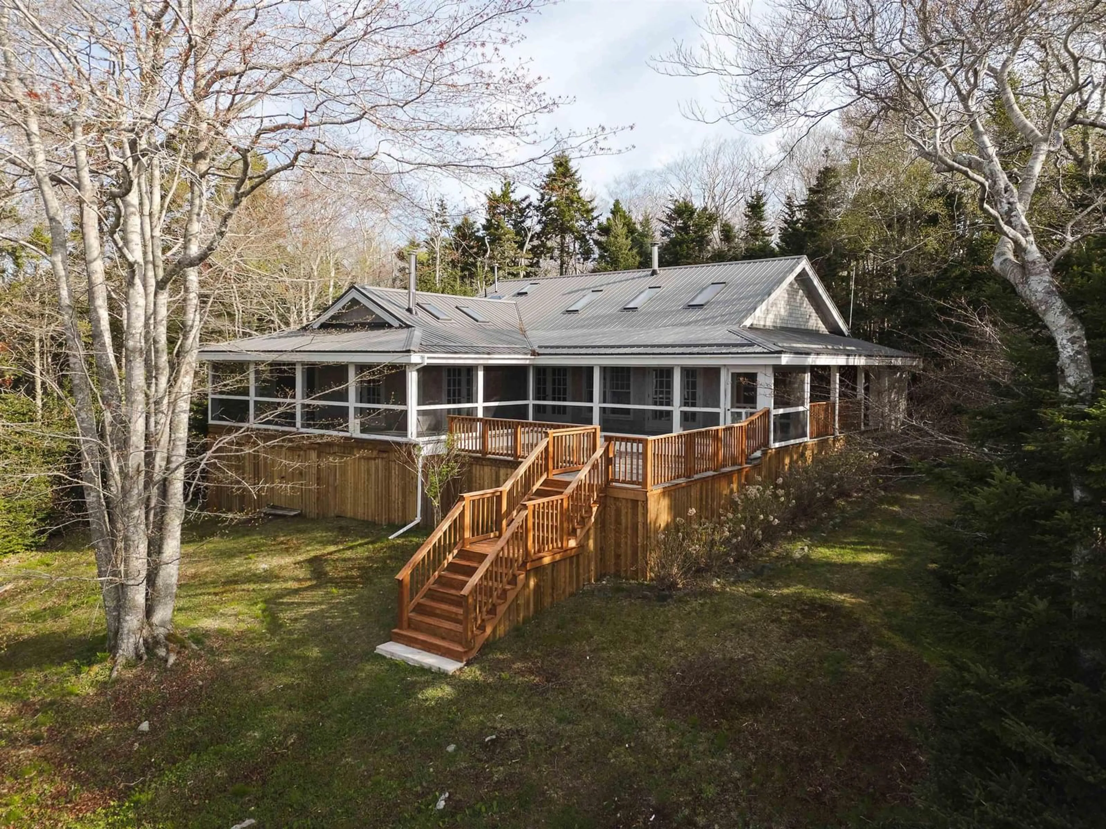 A pic from outside/outdoor area/front of a property/back of a property/a pic from drone, water/lake/river/ocean view for Maple Island, Plymouth Nova Scotia B0W 1B0