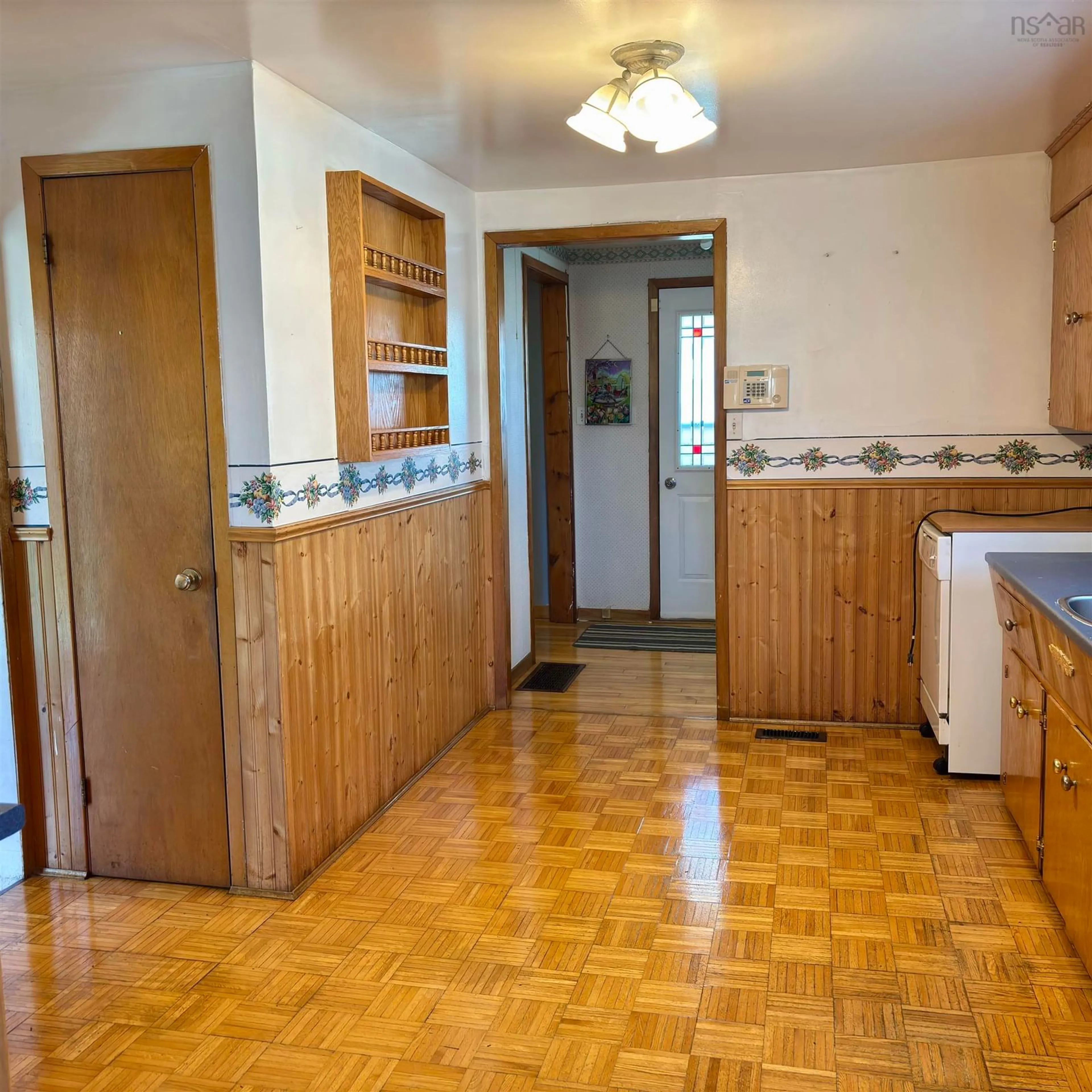 Standard kitchen, unknown for 456 Second St, New Waterford Nova Scotia B1H 3A3