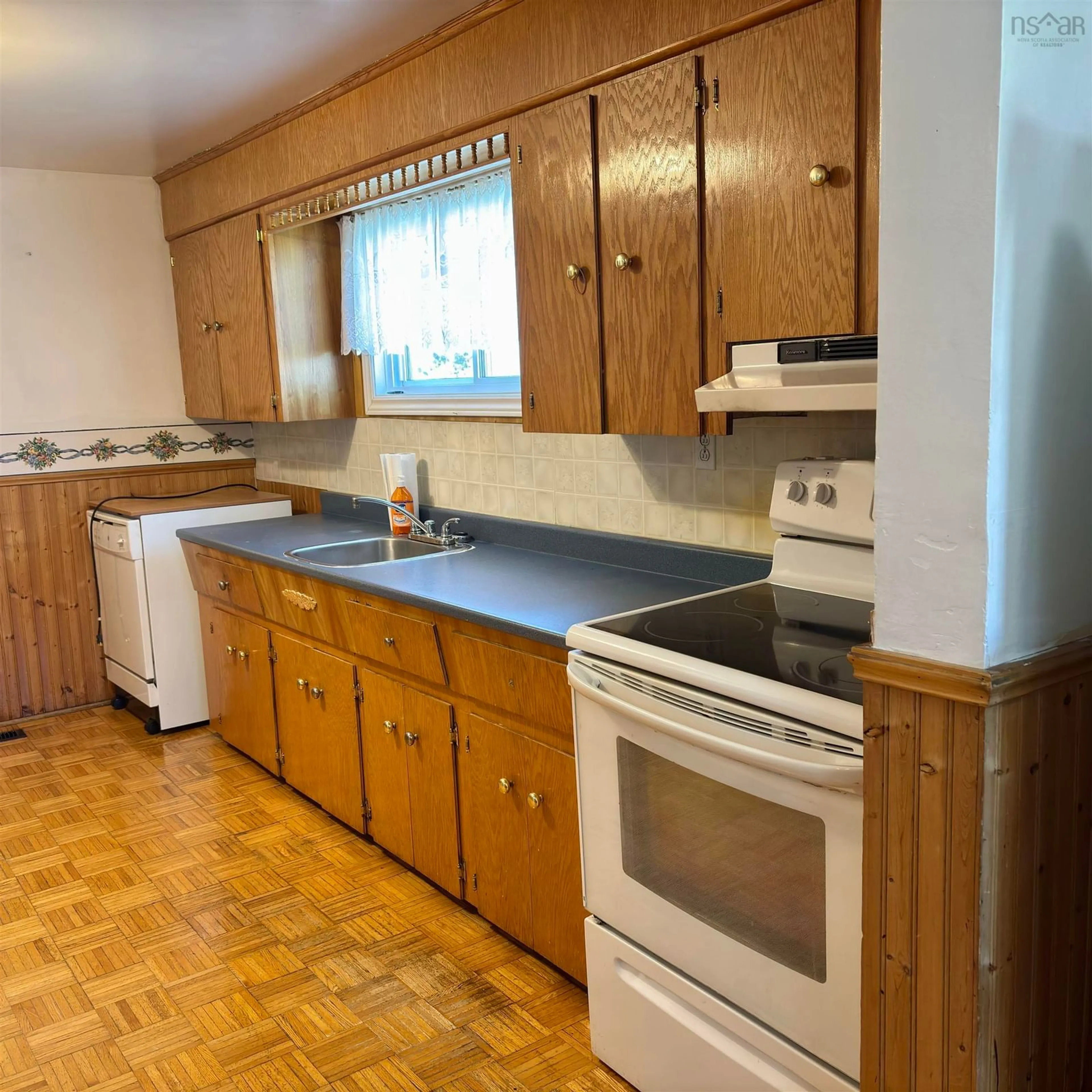 Standard kitchen, unknown for 456 Second St, New Waterford Nova Scotia B1H 3A3