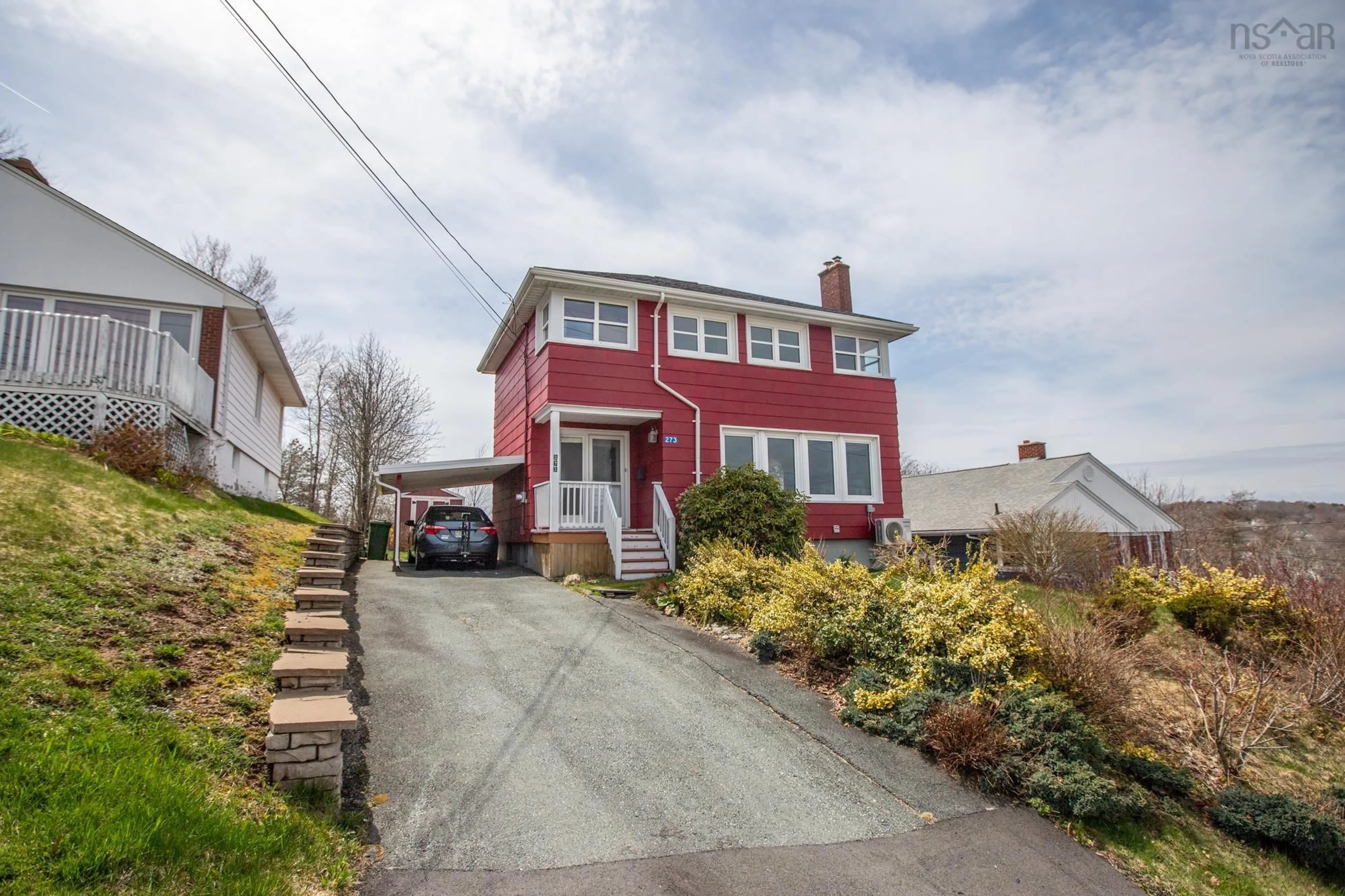 A pic from outside/outdoor area/front of a property/back of a property/a pic from drone, street for 273 Joffre St, Dartmouth Nova Scotia B2Y 3E2