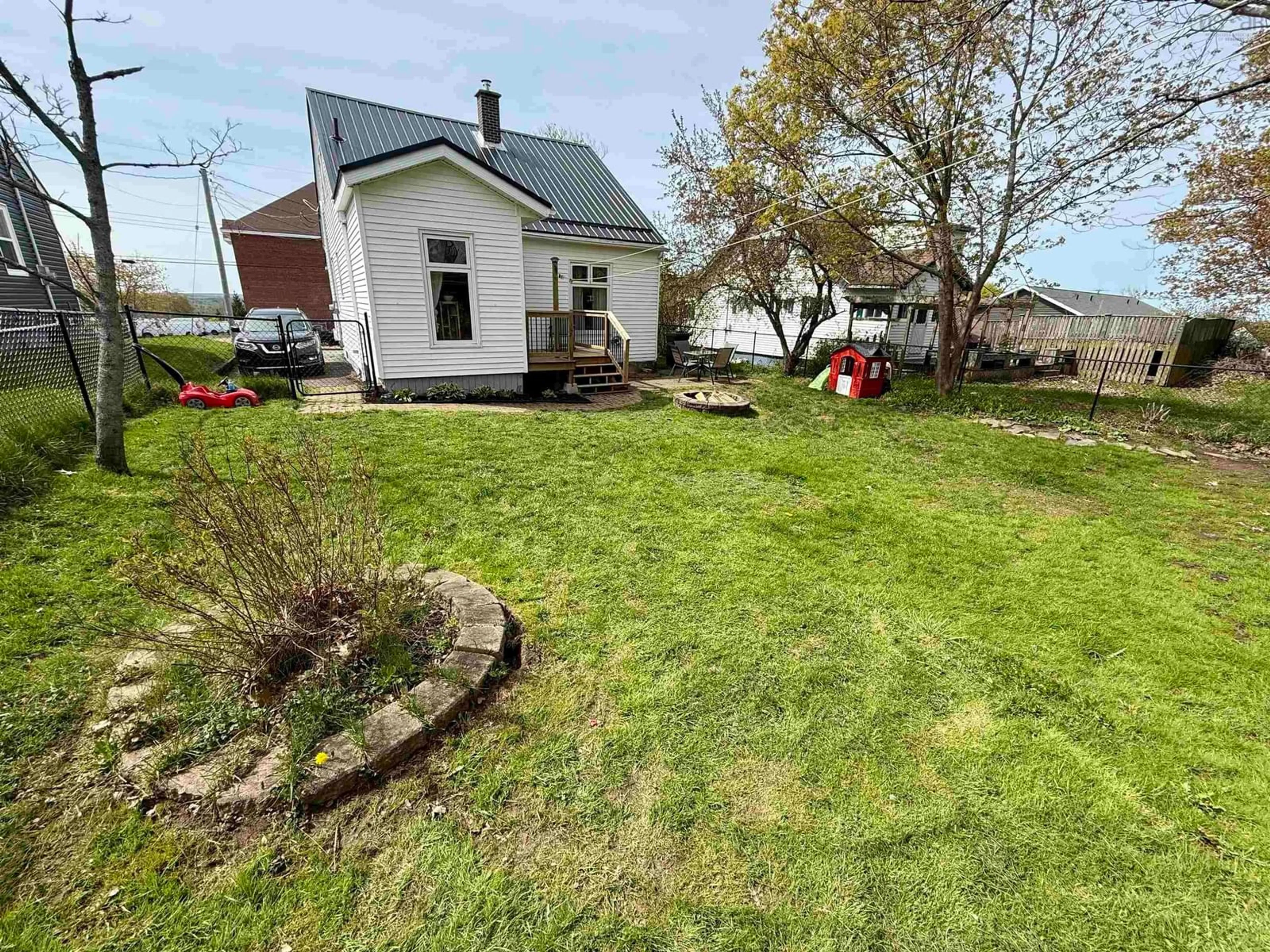 A pic from outside/outdoor area/front of a property/back of a property/a pic from drone, street for 46 Dickie St, Trenton Nova Scotia B0K 1X0