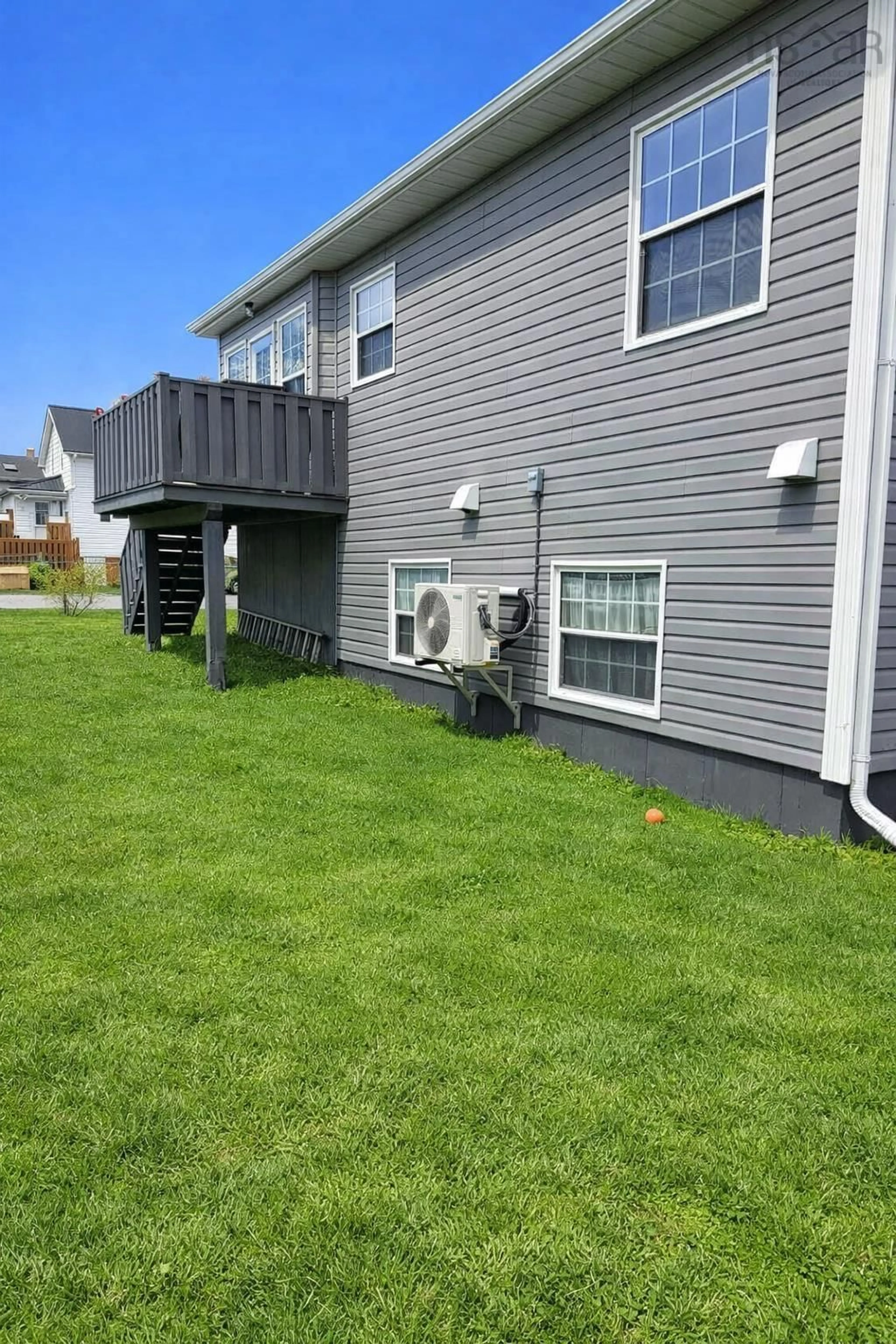 Home with vinyl exterior material, unknown for Peppett Street St #76, Cape Breton Nova Scotia B2A 2N8