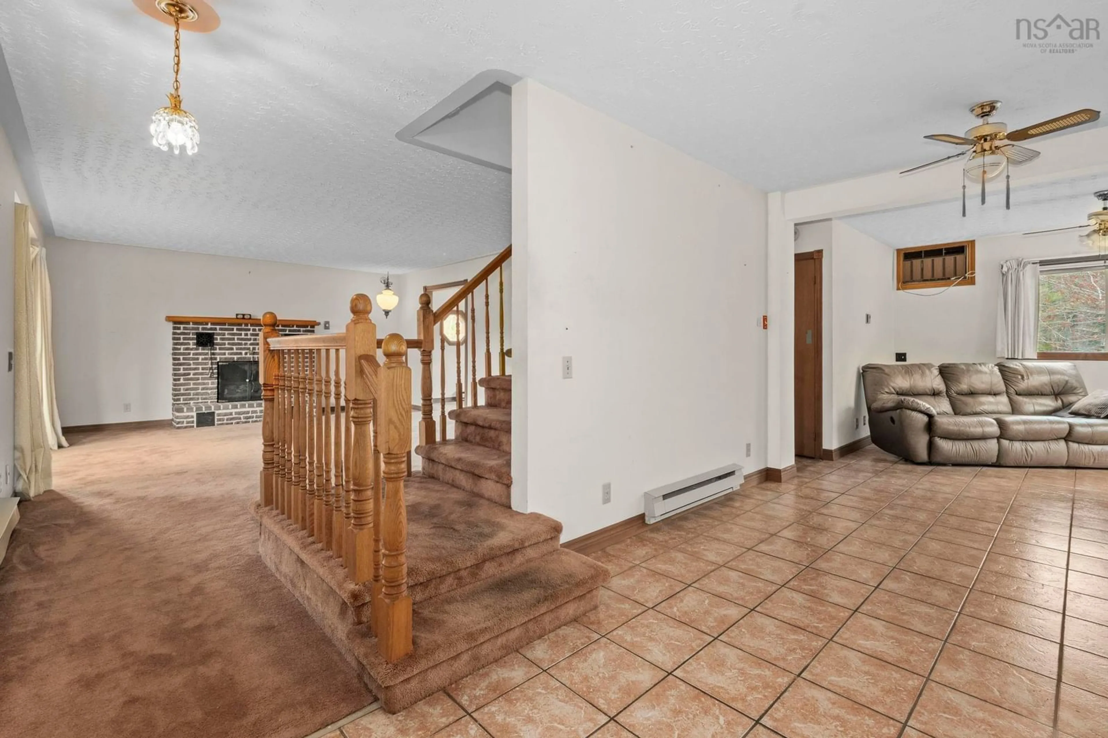 Indoor foyer for 2395 St. Margarets Bay Rd, Timberlea Nova Scotia B3T 1J3