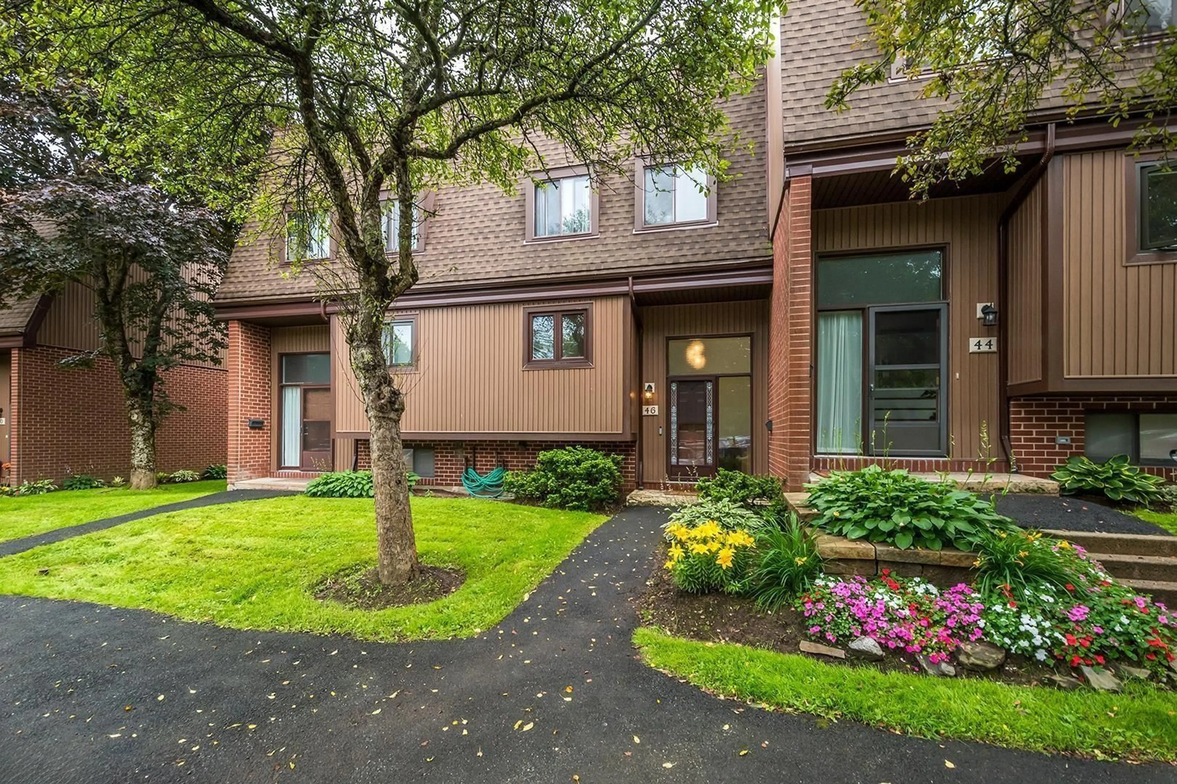 Unknown for 46 Hanover Crt, Clayton Park Nova Scotia B3M 3K6