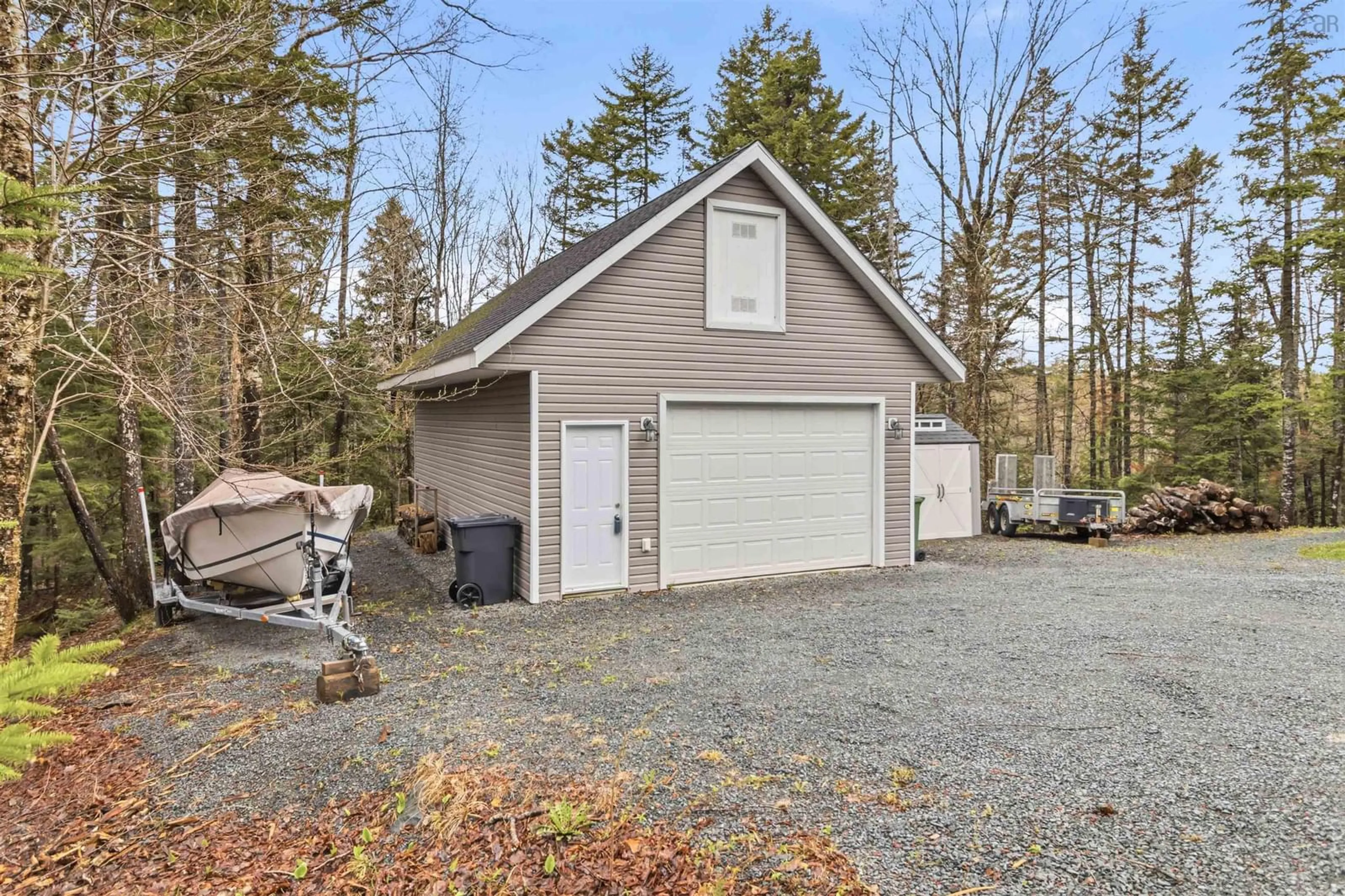 Indoor garage for 176 Clivedon Crt, Fall River Nova Scotia B2T 0L4