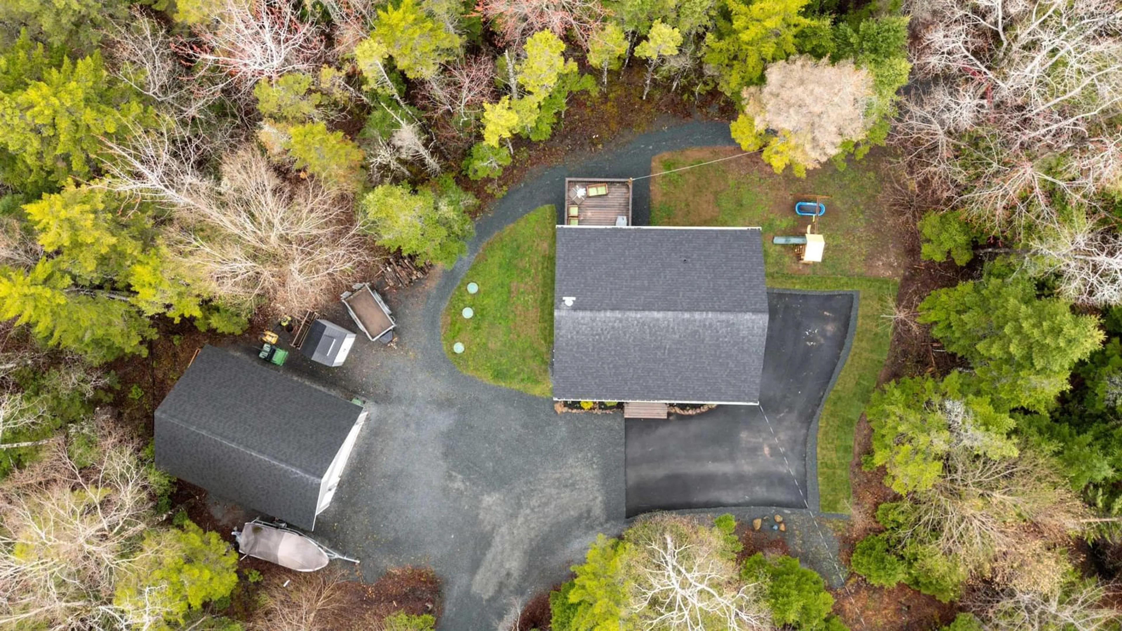 A pic from outside/outdoor area/front of a property/back of a property/a pic from drone, unknown for 176 Clivedon Crt, Fall River Nova Scotia B2T 0L4