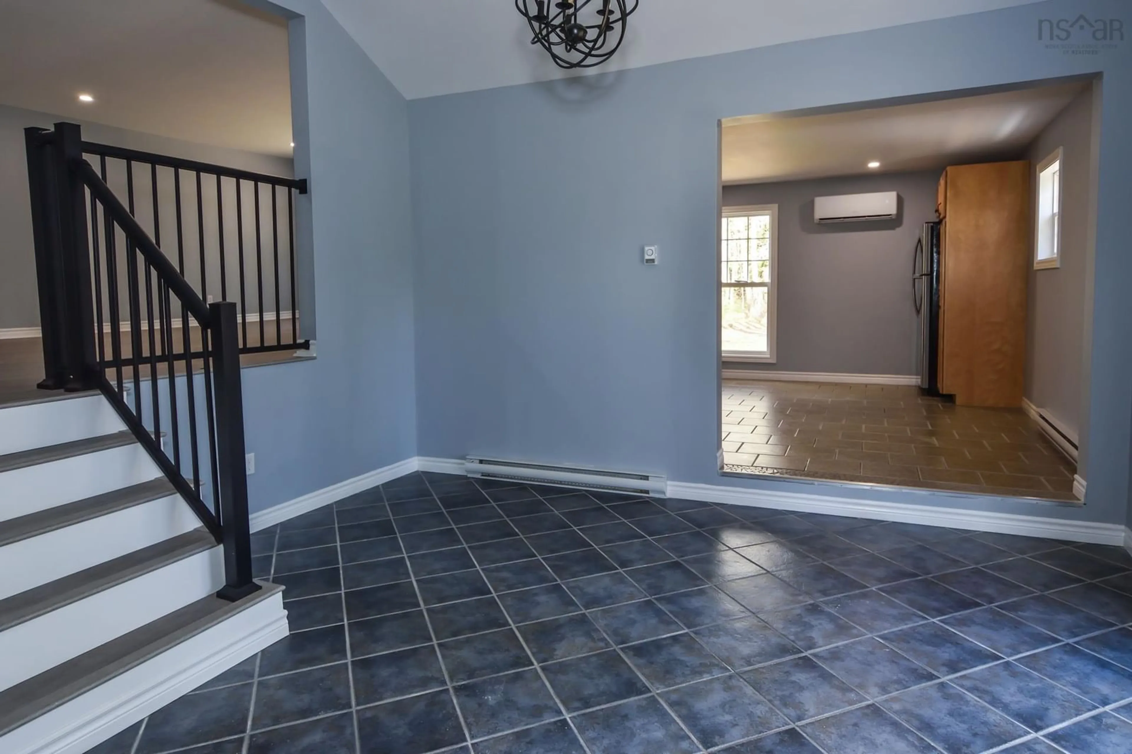 Indoor entryway for 36 Oak Lane, Oakhill Nova Scotia B4V 0E3