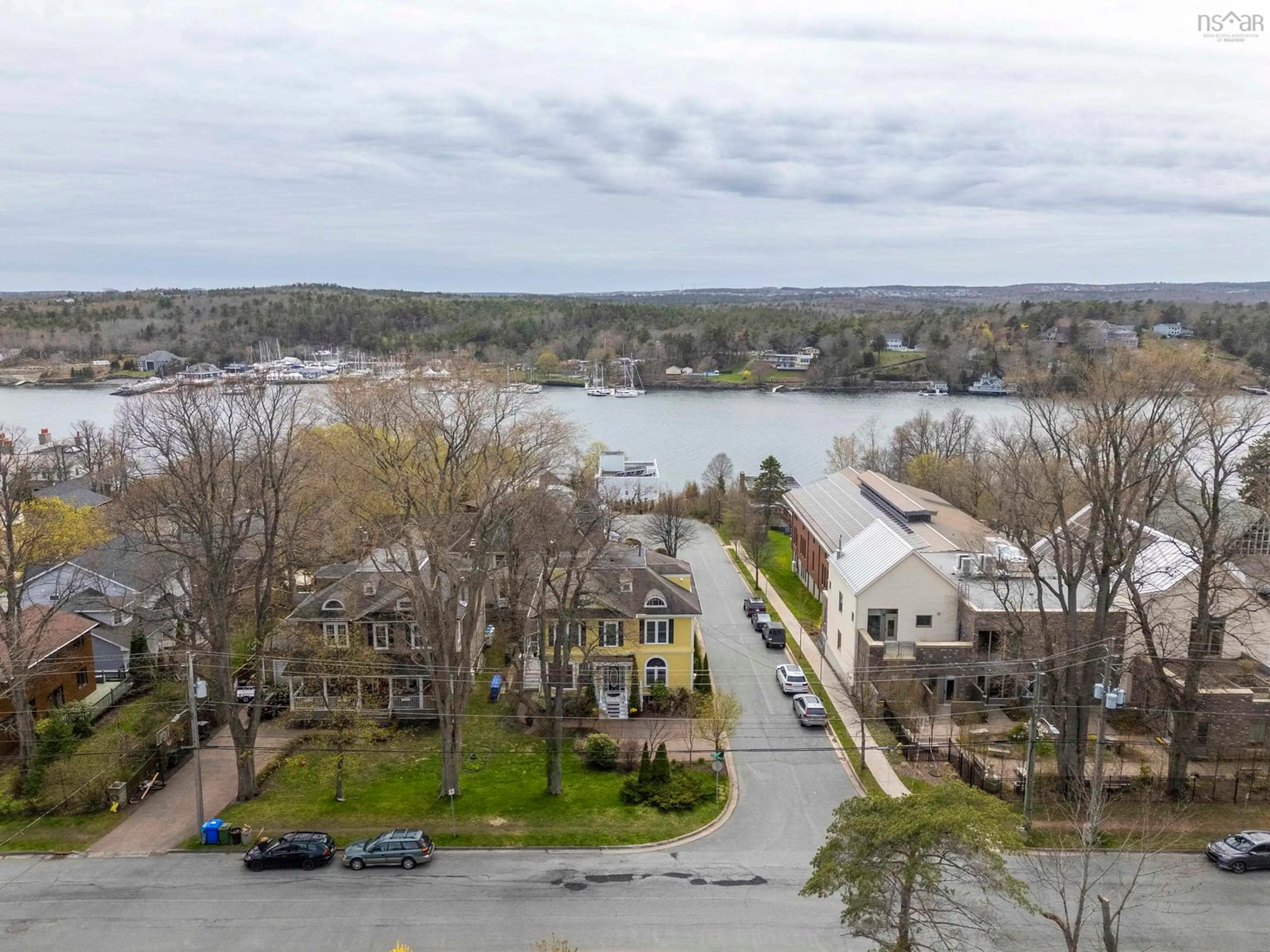 A pic from outside/outdoor area/front of a property/back of a property/a pic from drone, water/lake/river/ocean view for 602 Francklyn St, Halifax Nova Scotia B3H 3B4
