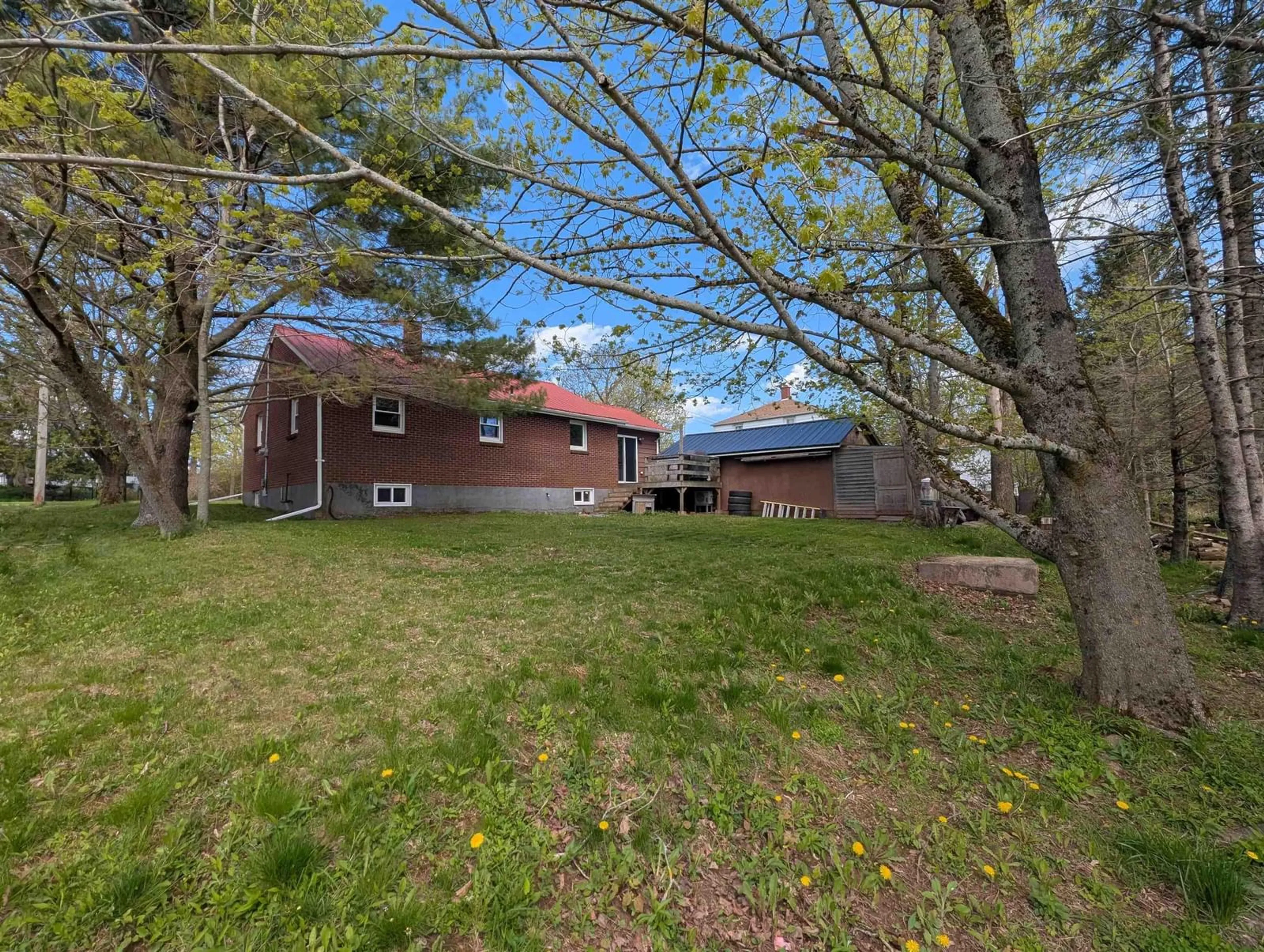 A pic from outside/outdoor area/front of a property/back of a property/a pic from drone, unknown for 2095 Highway 2, Milford Nova Scotia B0N 1Y0