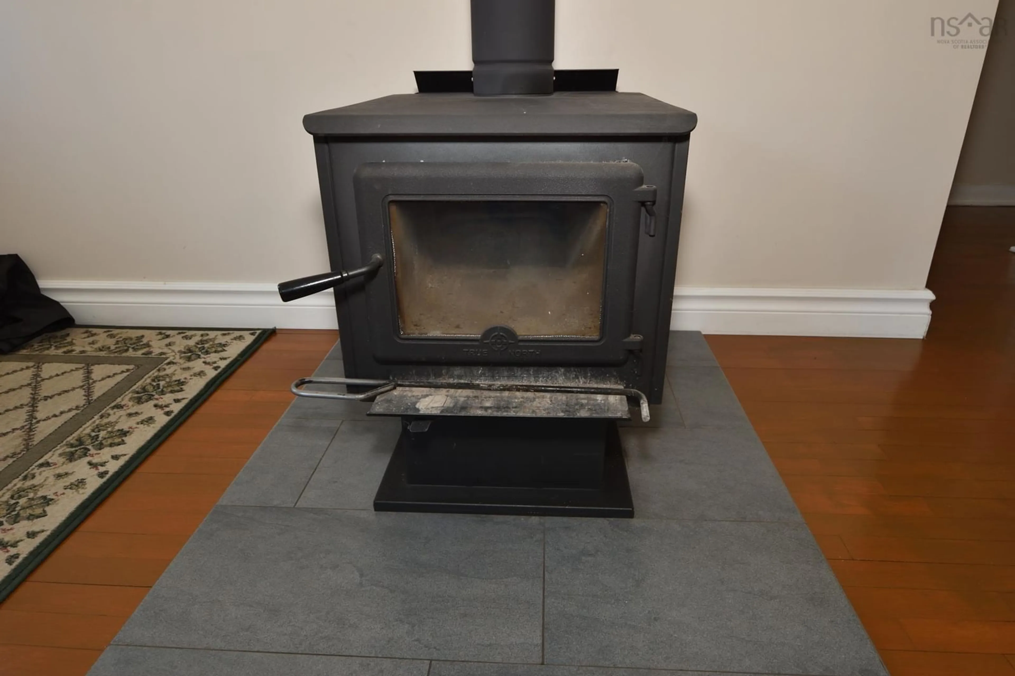 A pic of a room for 184 Queen St, Bridgewater Nova Scotia B4V 1P6