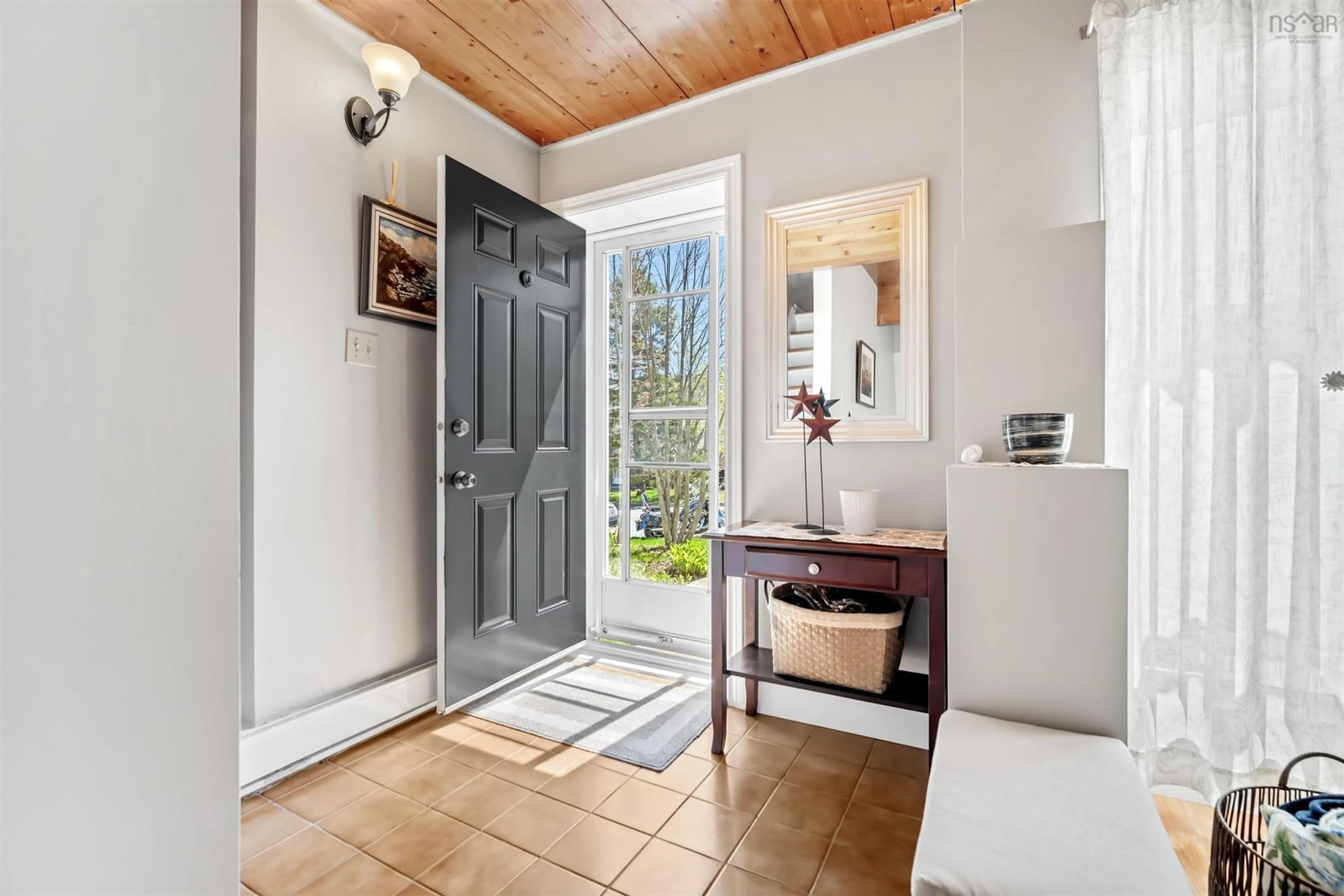 Indoor entryway for 166 Ridge Valley Rd, Halifax Nova Scotia B3P 2L9