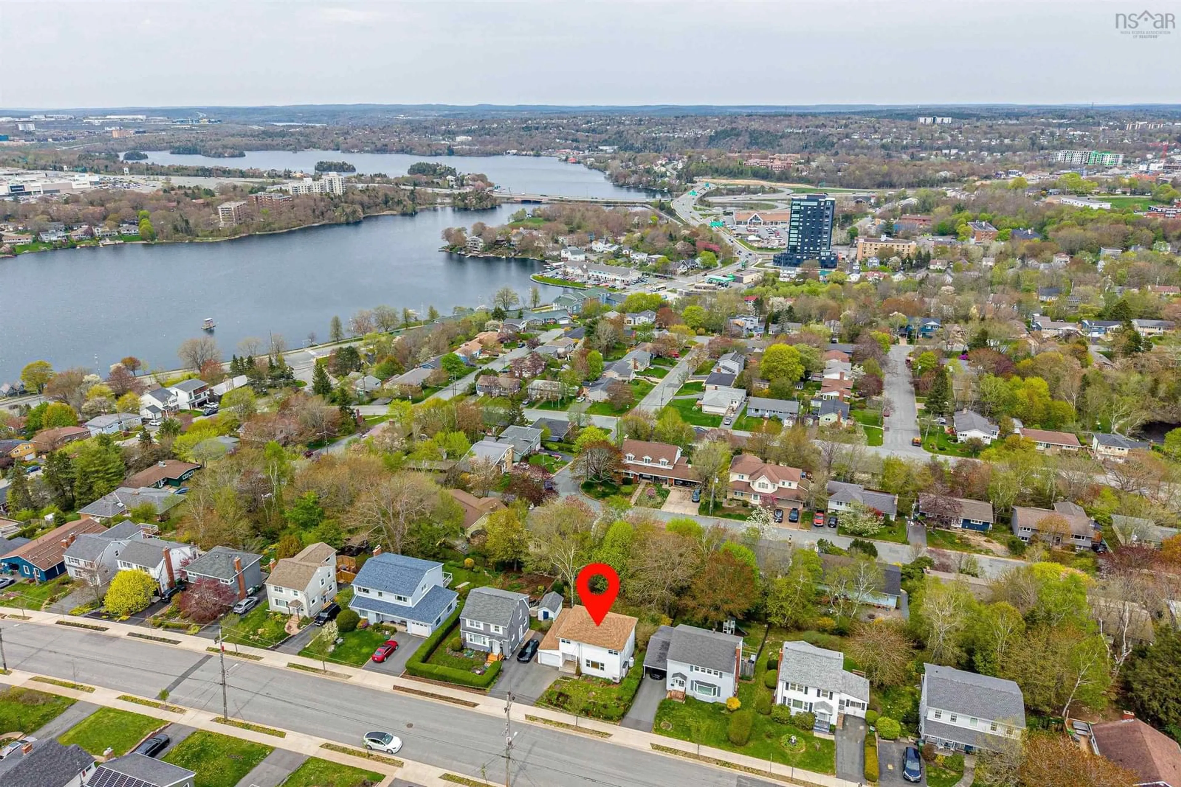 A pic from outside/outdoor area/front of a property/back of a property/a pic from drone, water/lake/river/ocean view for 258 Joffre St, Dartmouth Nova Scotia B2Y 3E1