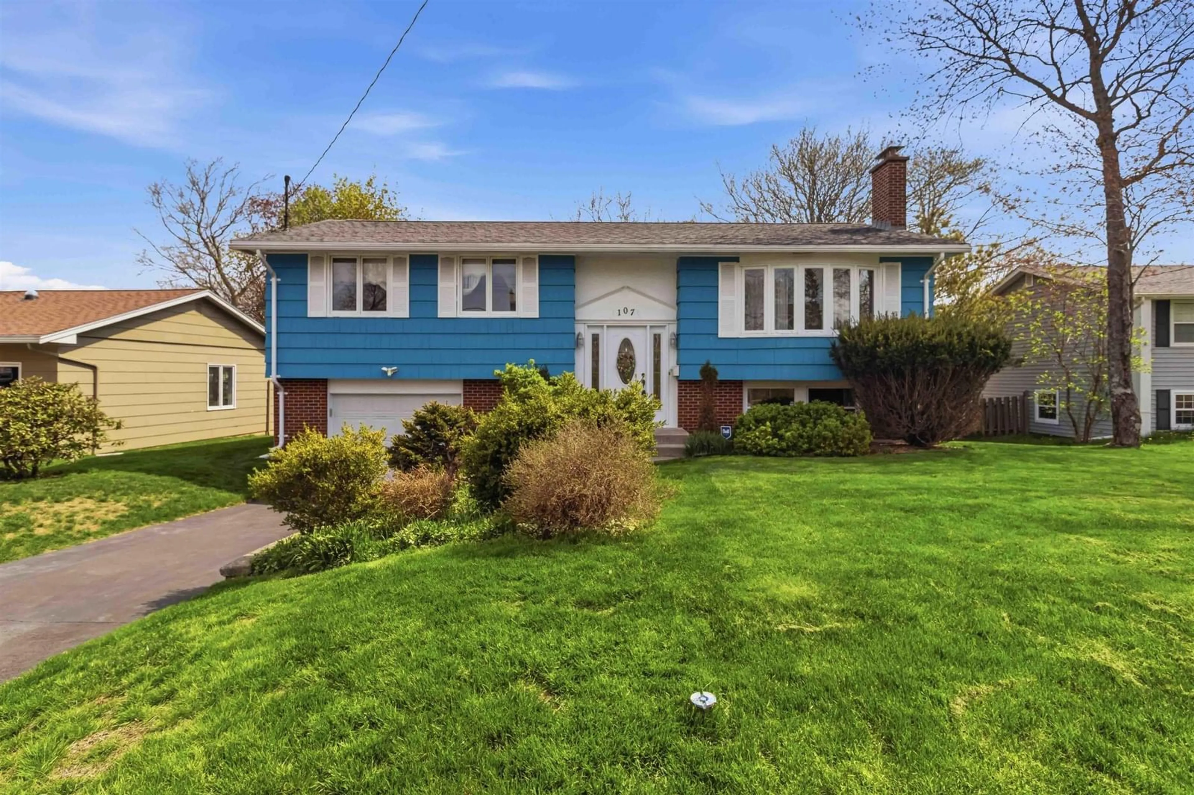 Home with vinyl exterior material, street for 107 Flamingo Dr, Rockingham Nova Scotia B3M 1T2