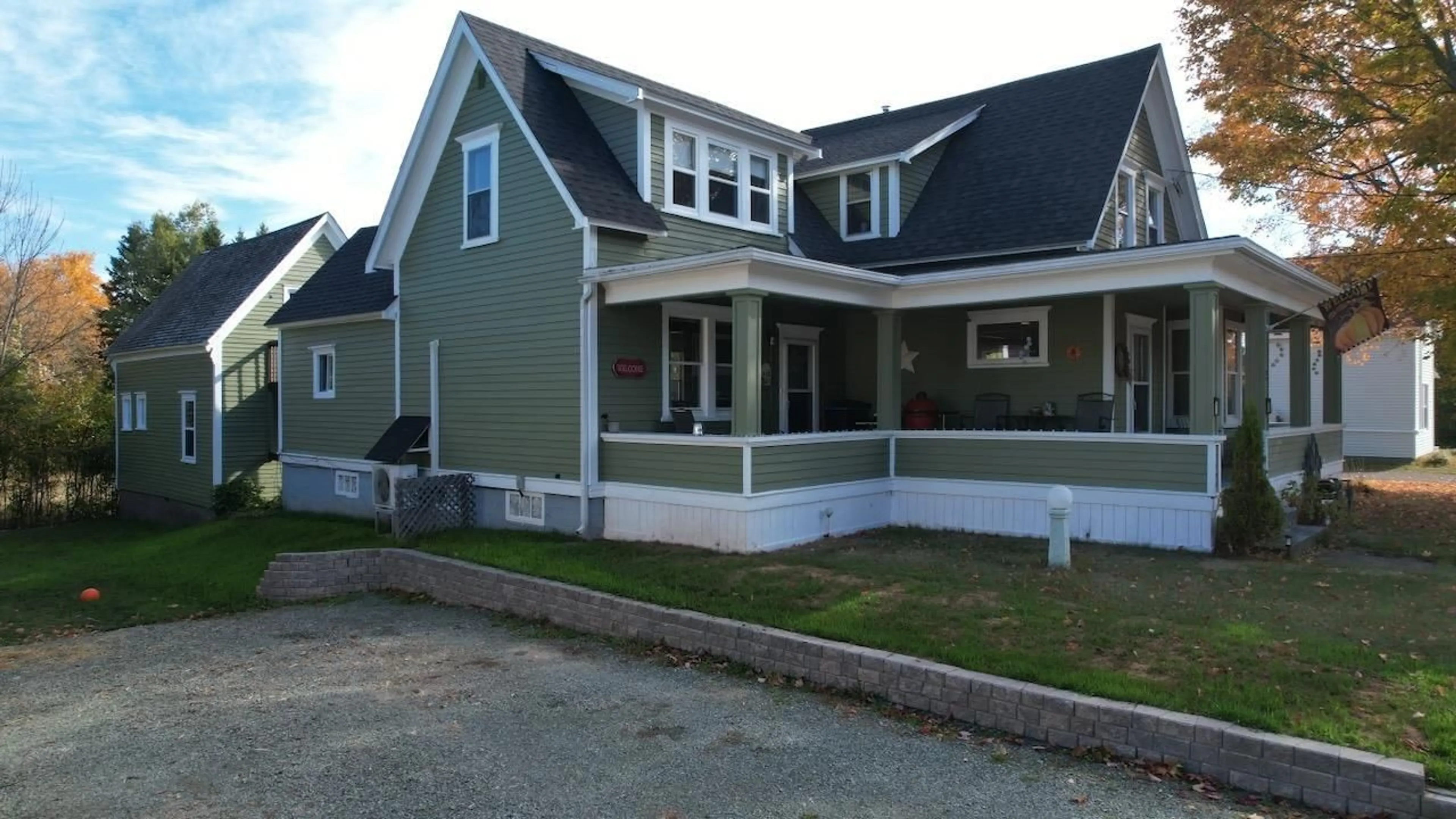 Home with vinyl exterior material, street for 15 James St, Oxford Nova Scotia B0M 1P0