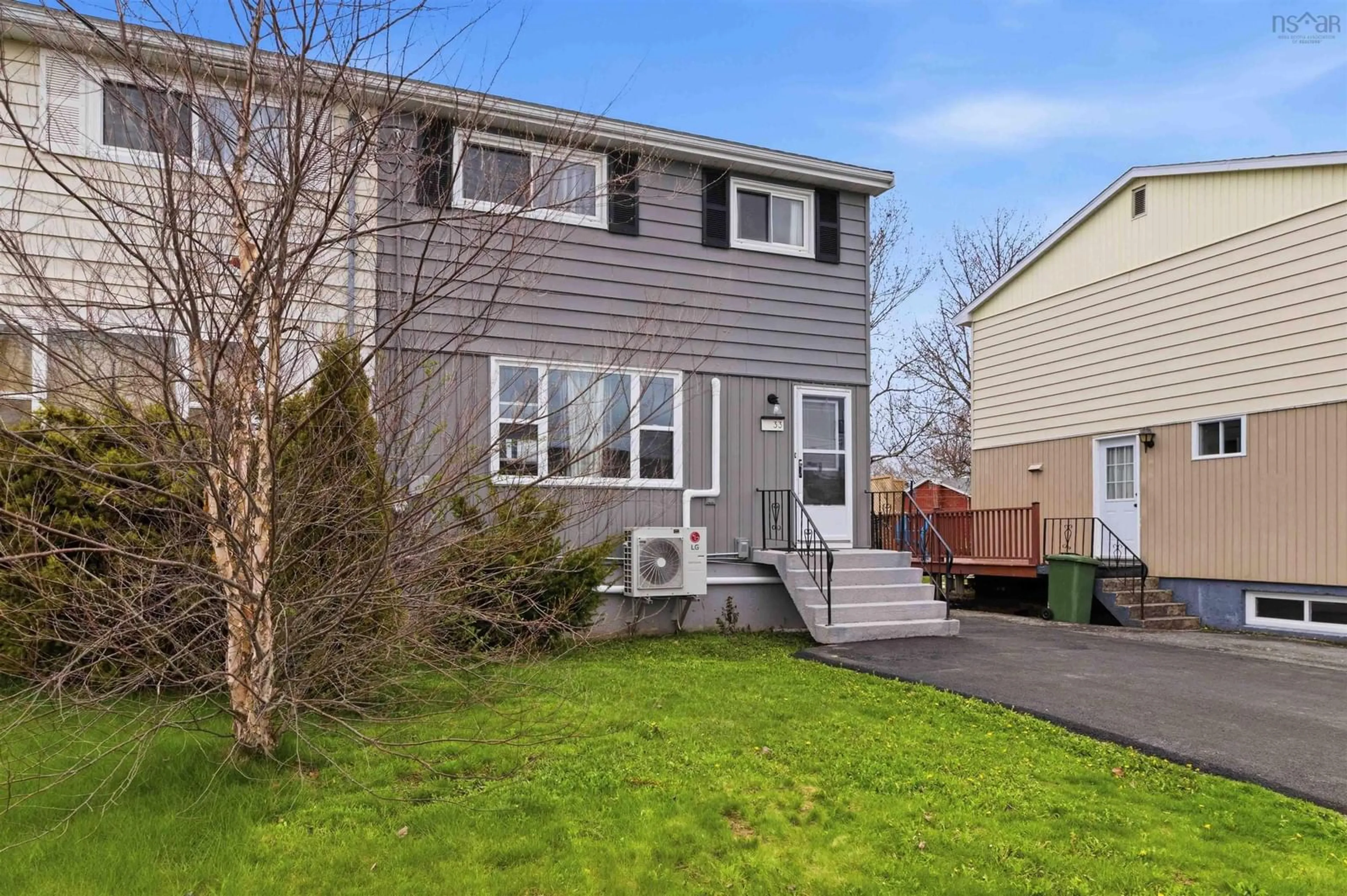 Home with vinyl exterior material, street for 33 Huntingdon Dr, Cole Harbour Nova Scotia B2V 1V9