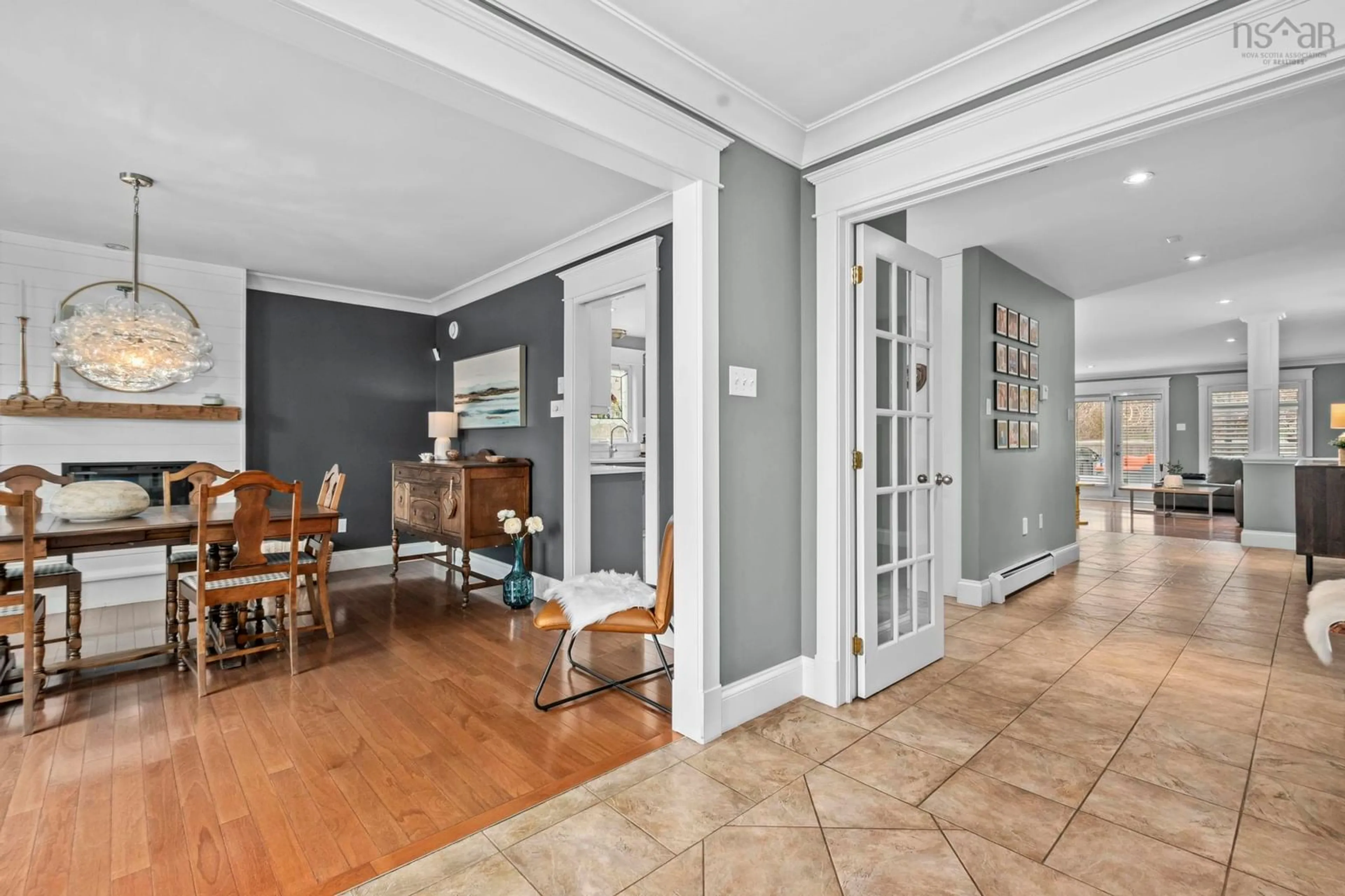 Indoor entryway for 232 Summer Field Way, Dartmouth Nova Scotia B2W 6M7
