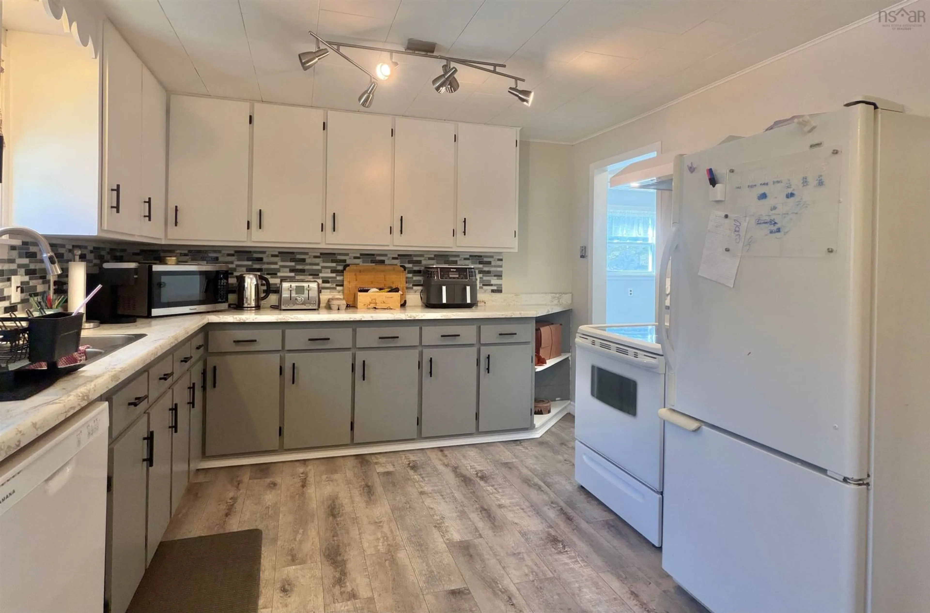Standard kitchen, unknown for 4556 Highway 3, Central Argyle Nova Scotia B0W 1W0