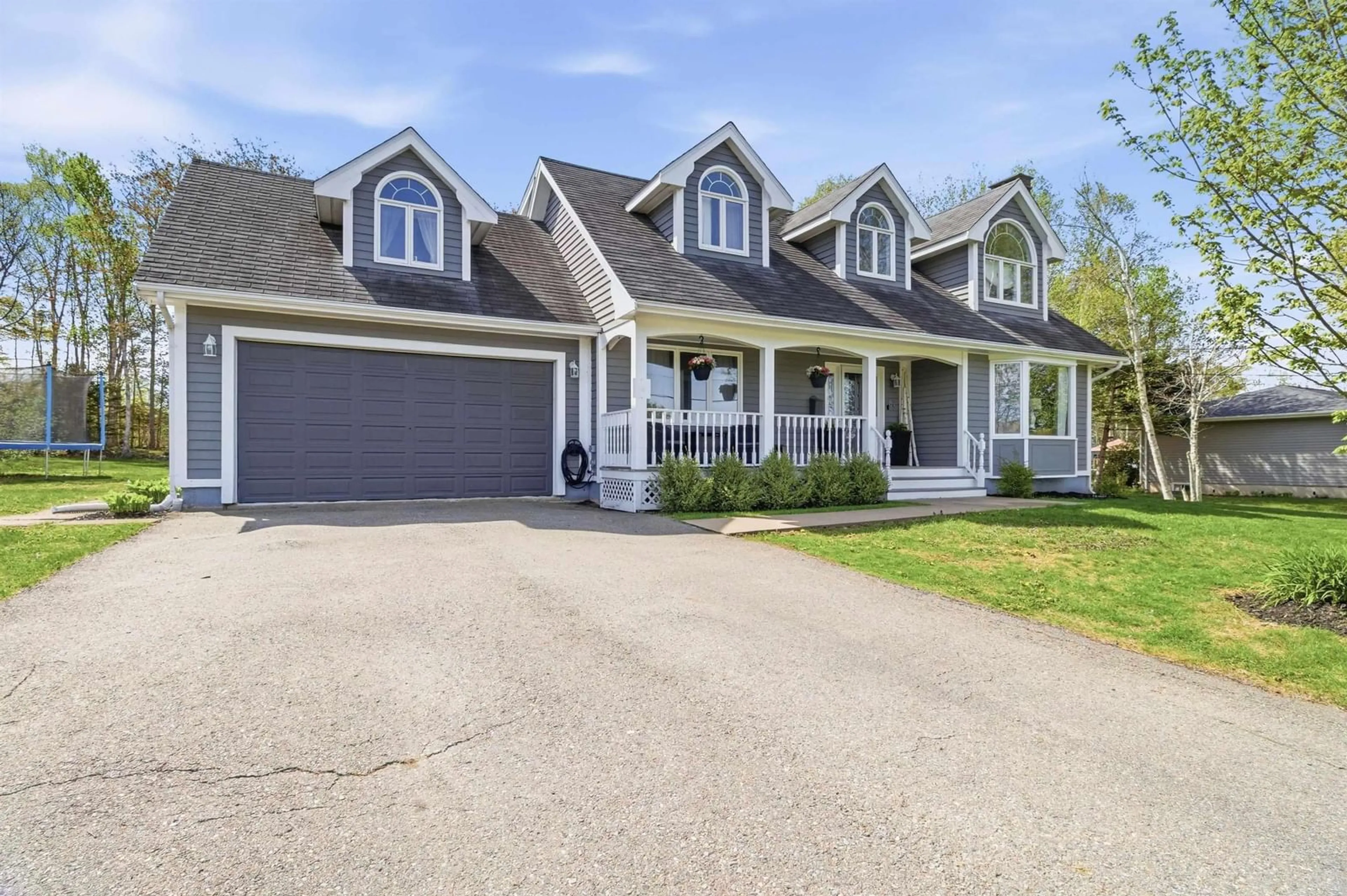 Home with vinyl exterior material, street for 87 Prince William St, Digby Nova Scotia B0V 1A0