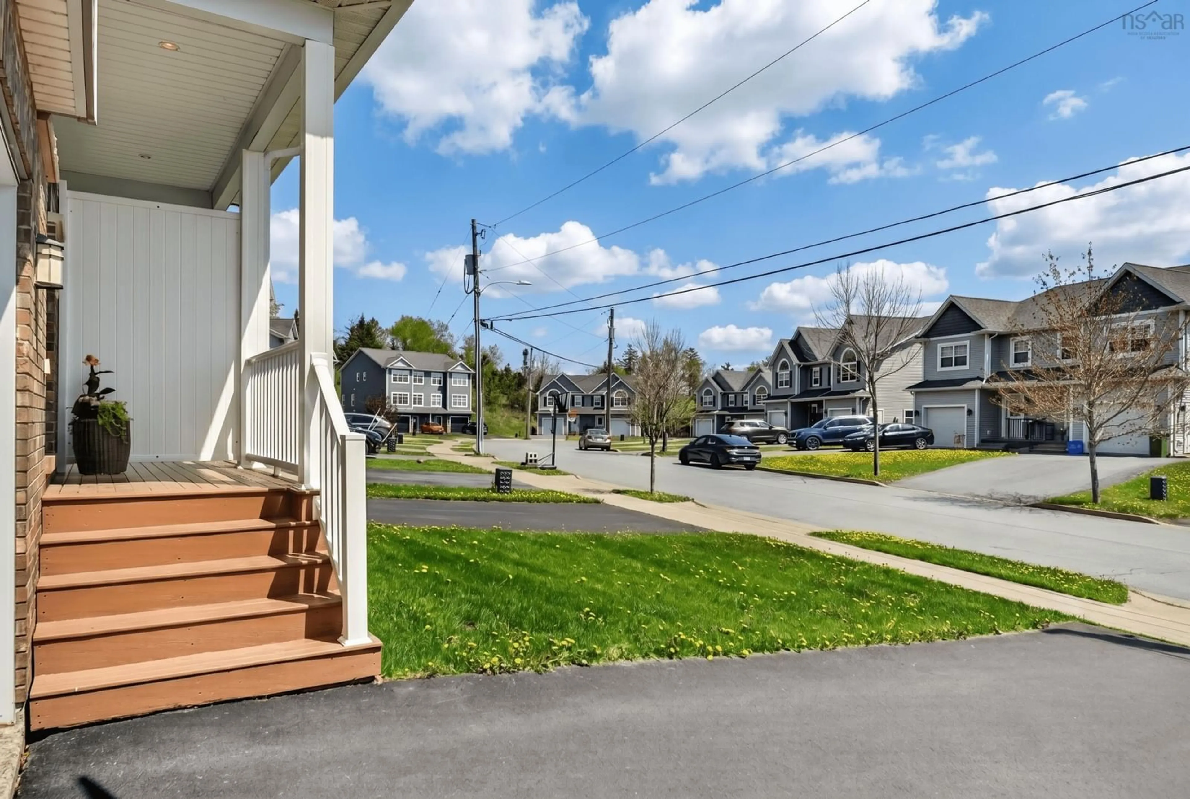 A pic from outside/outdoor area/front of a property/back of a property/a pic from drone, street for 50 Avebury Crt, Middle Sackville Nova Scotia B4E 0E9