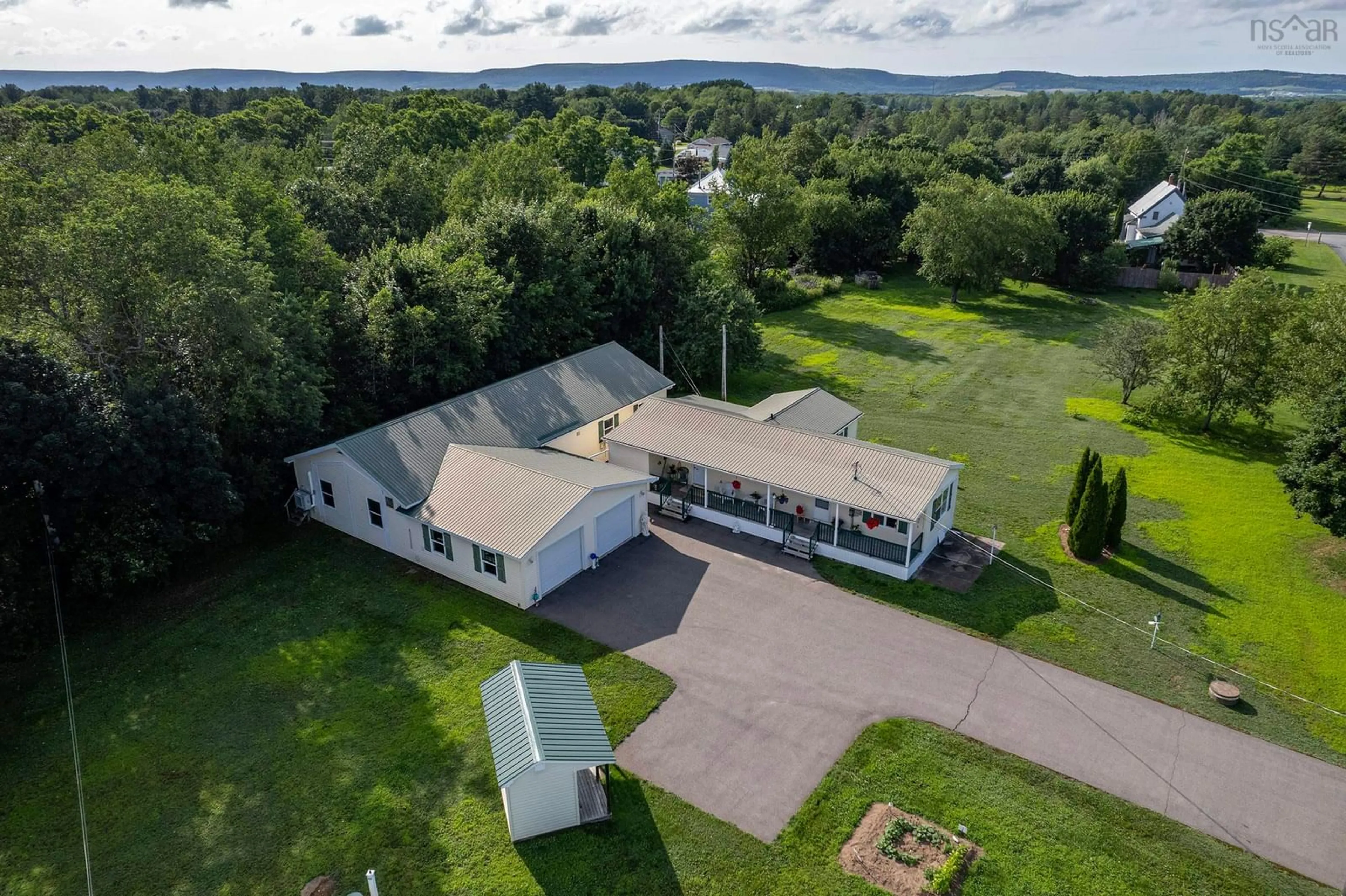 A pic from outside/outdoor area/front of a property/back of a property/a pic from drone, unknown for 119 Morse Dr, Nictaux Nova Scotia B0S 1P0
