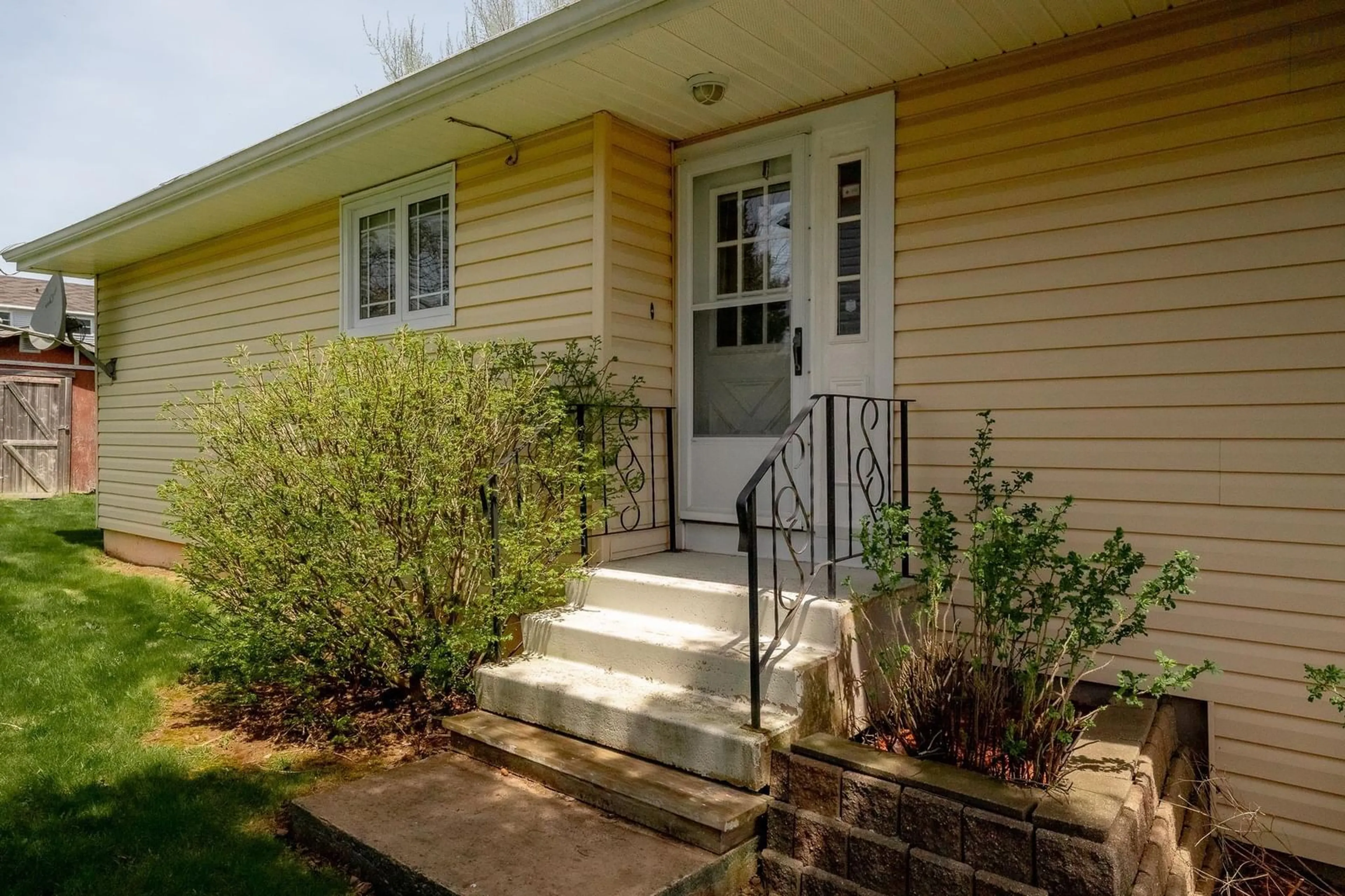 Unknown for 249 Poplar Dr, Dartmouth Nova Scotia B2W 4K6