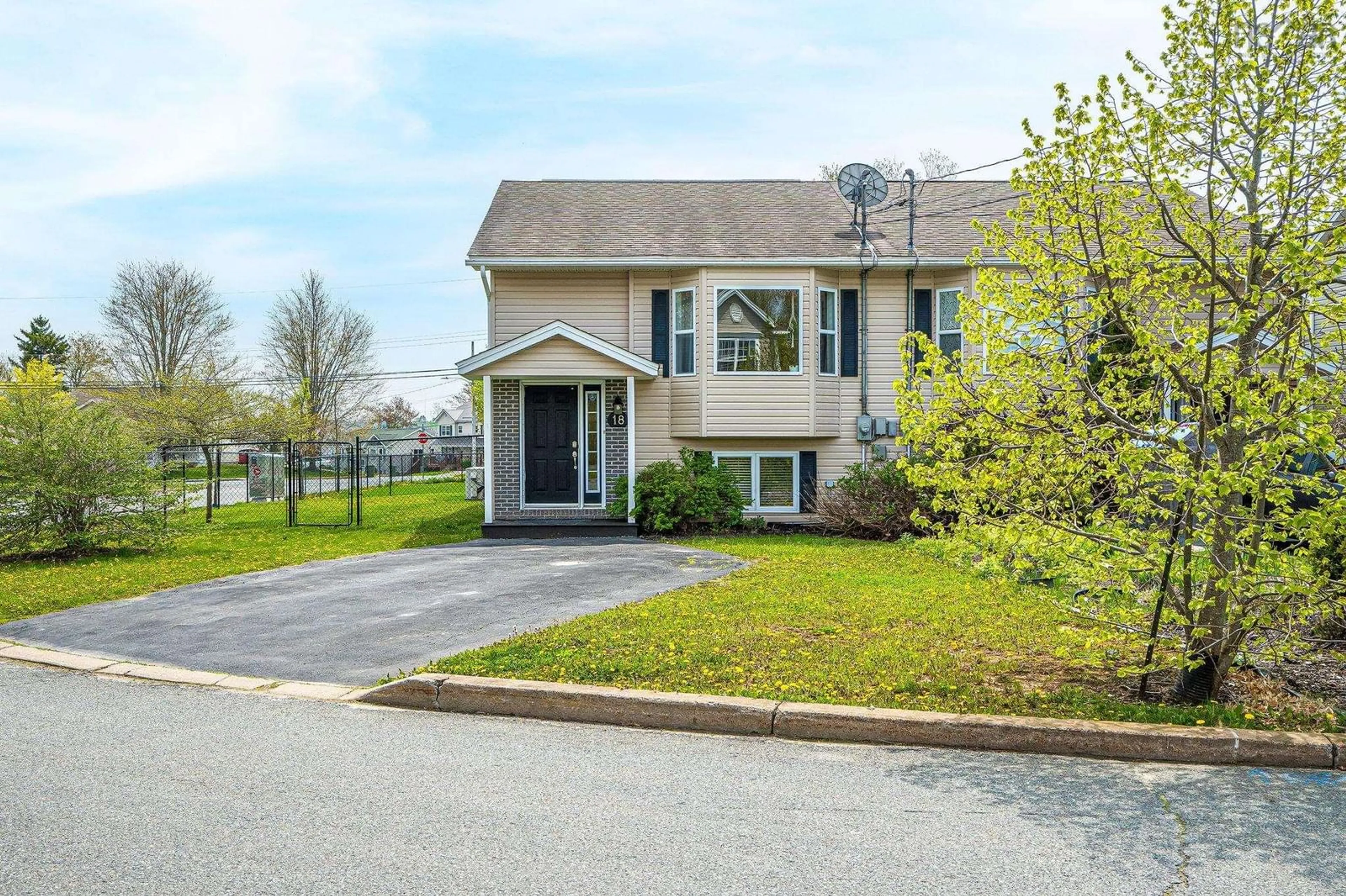 Unknown for 18 Batten Crescent, Middle Sackville Nova Scotia B4E 3G6