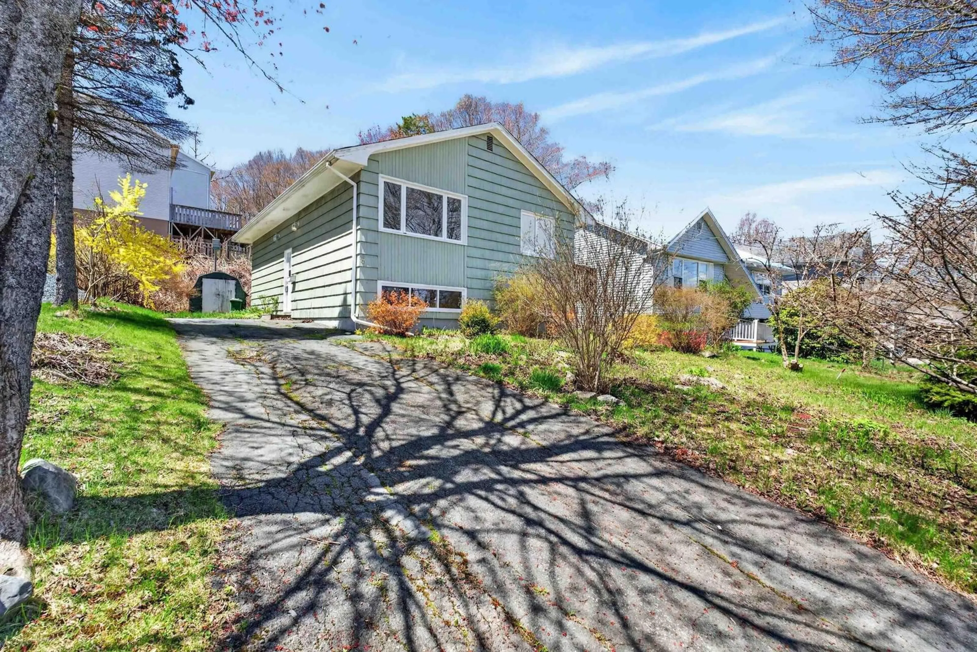 A pic from outside/outdoor area/front of a property/back of a property/a pic from drone, street for 9 Kidston Rd, Halifax Nova Scotia B3R 2A5