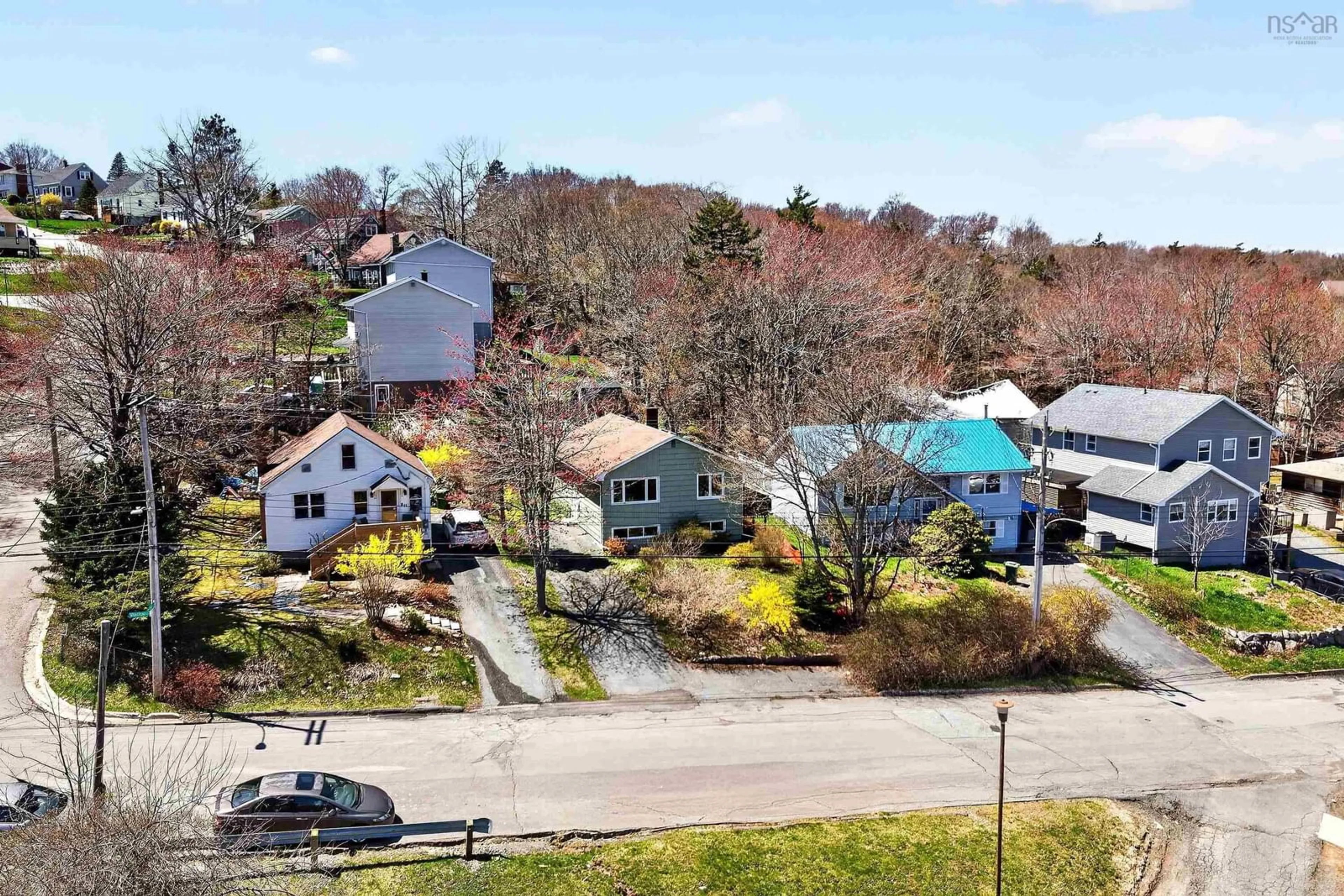 A pic from outside/outdoor area/front of a property/back of a property/a pic from drone, street for 9 Kidston Rd, Halifax Nova Scotia B3R 2A5