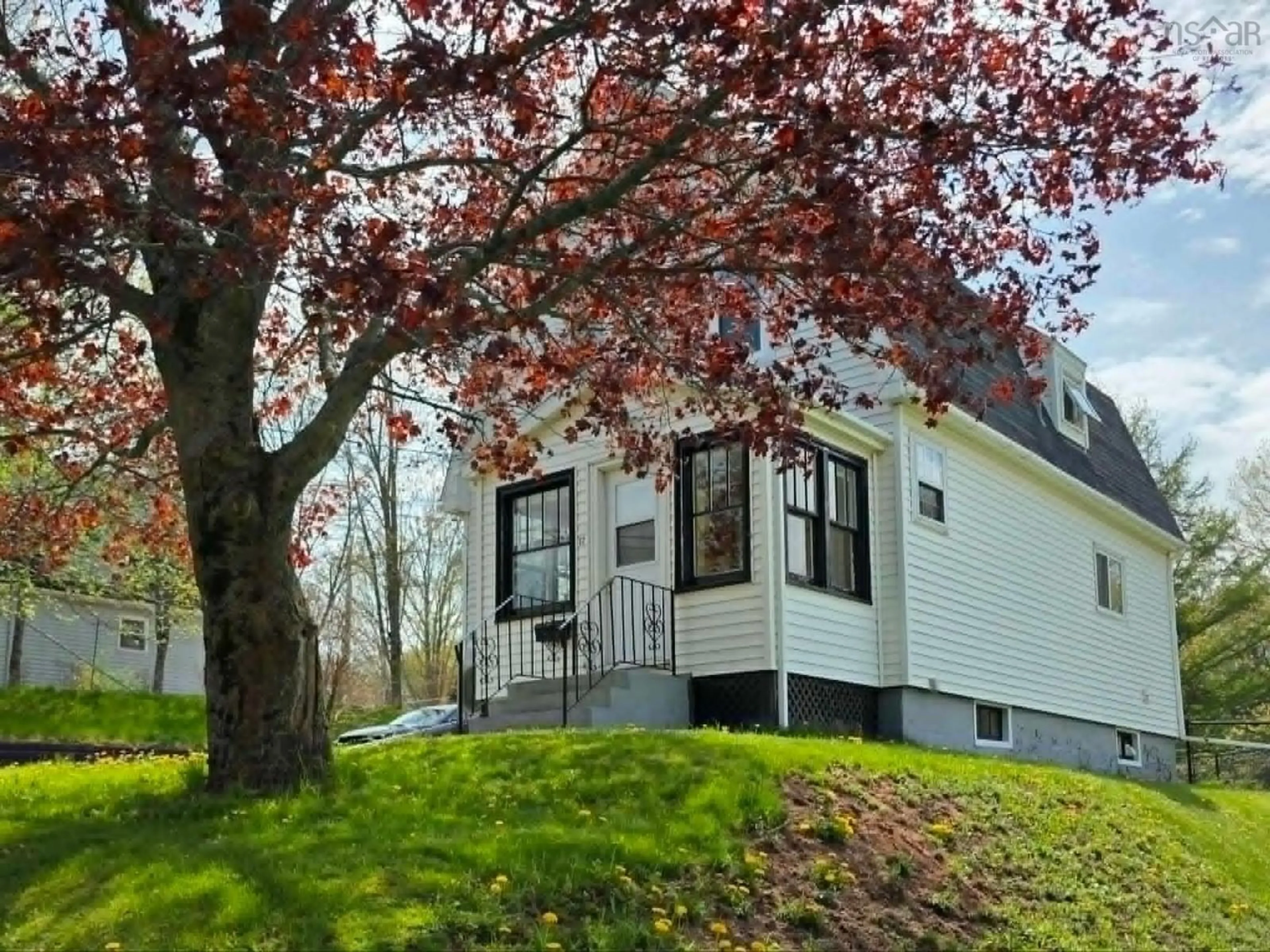Home with vinyl exterior material, street for 12 Yorke St, Truro Nova Scotia B2N 2M9