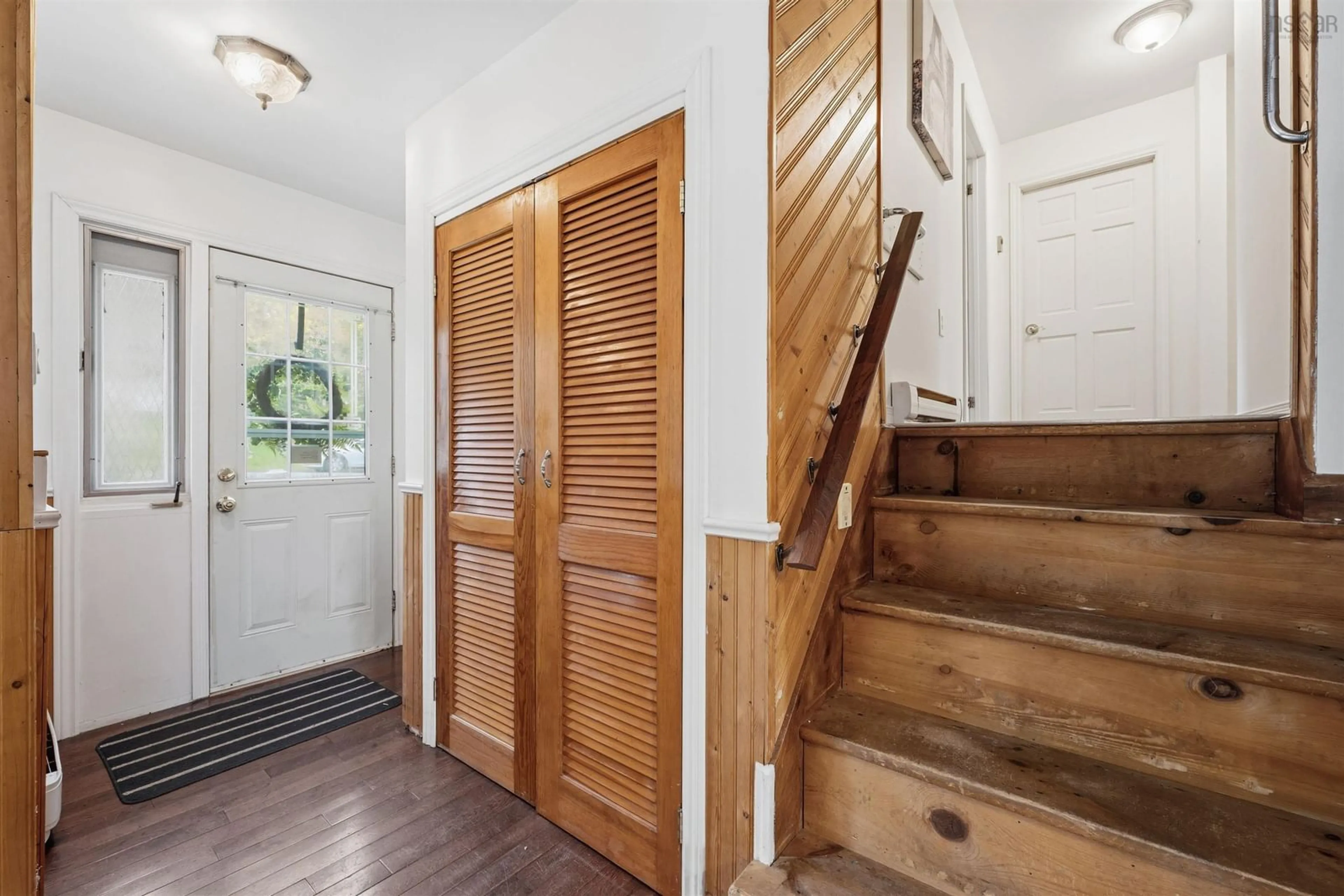 Indoor entryway for 81 Armanda Cres, Fall River Nova Scotia B2T 1E5