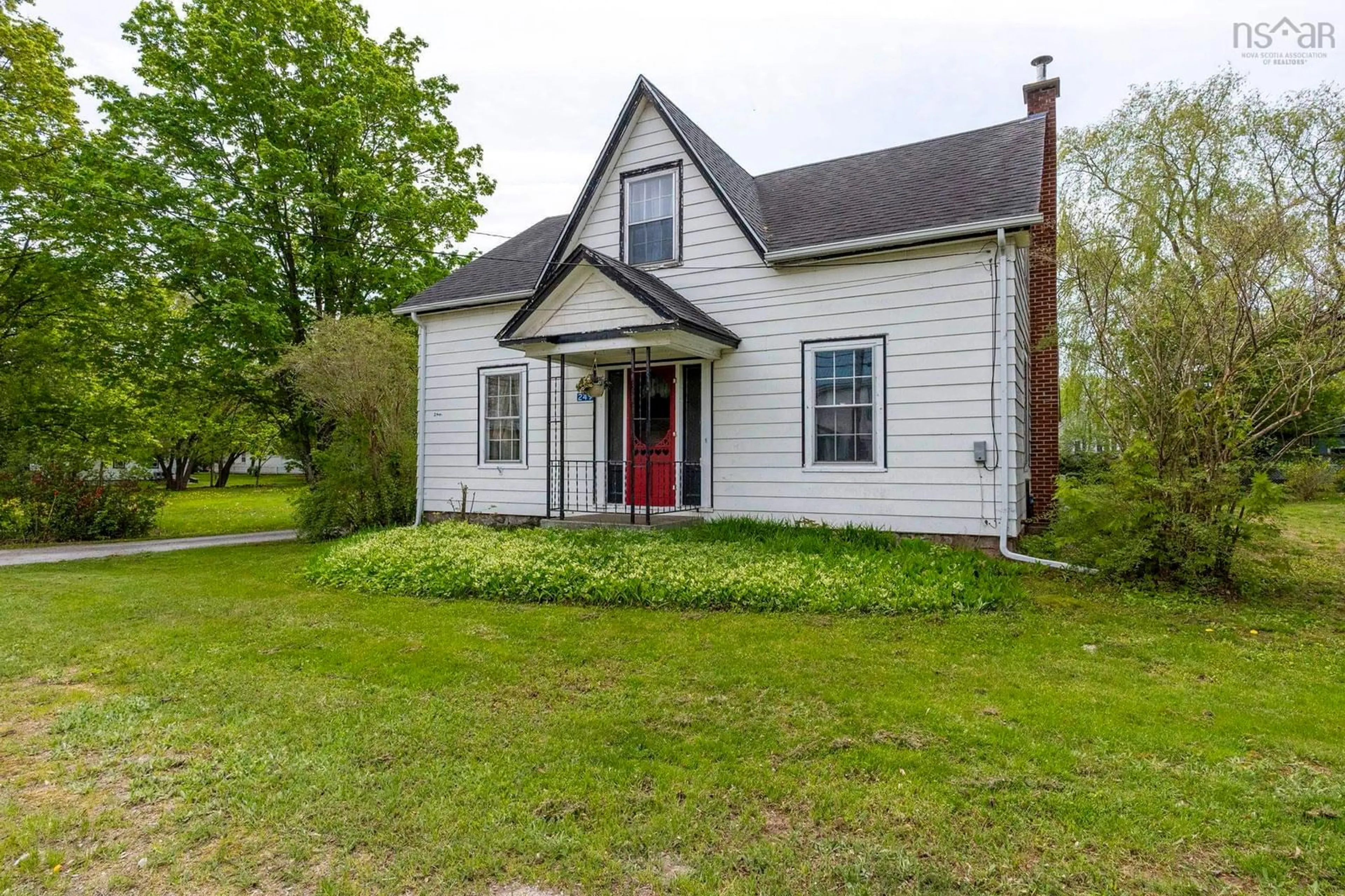 A pic from outside/outdoor area/front of a property/back of a property/a pic from drone, street for 249 Main St, Berwick Nova Scotia B0P 1E0