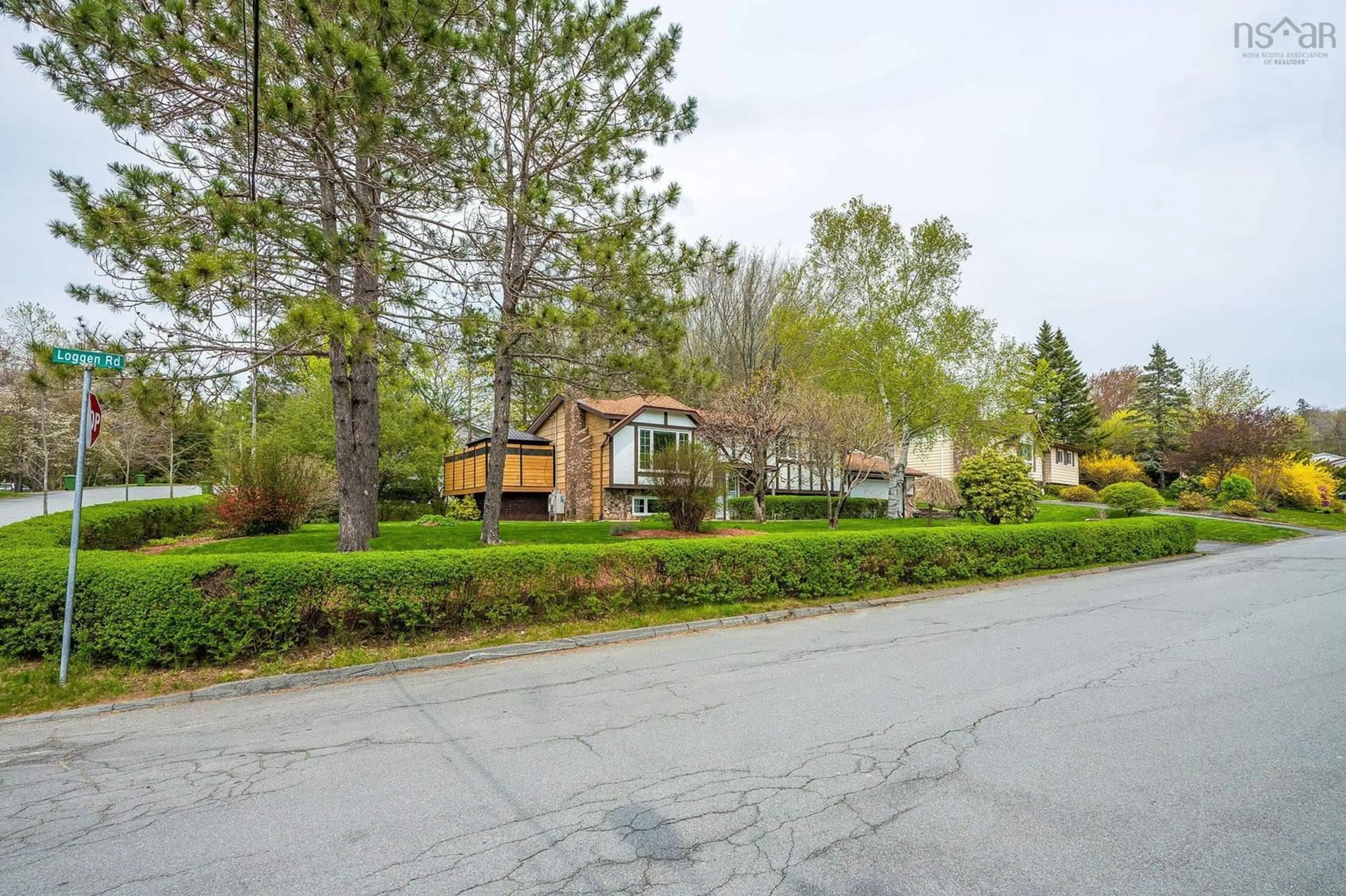 Unknown for 2 Loggen Rd, Middle Sackville Nova Scotia B4E 1V7