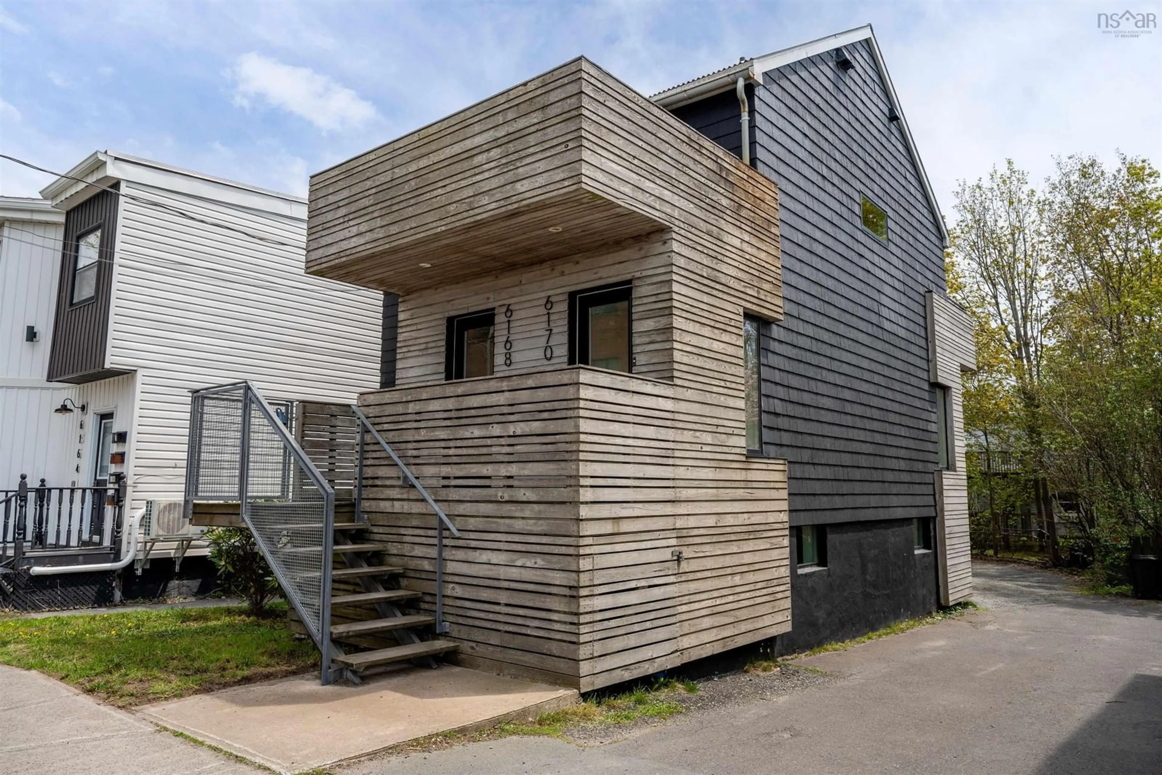 Home with vinyl exterior material, building for 6168 6170 North St, Halifax Peninsula Nova Scotia B3K 1P3