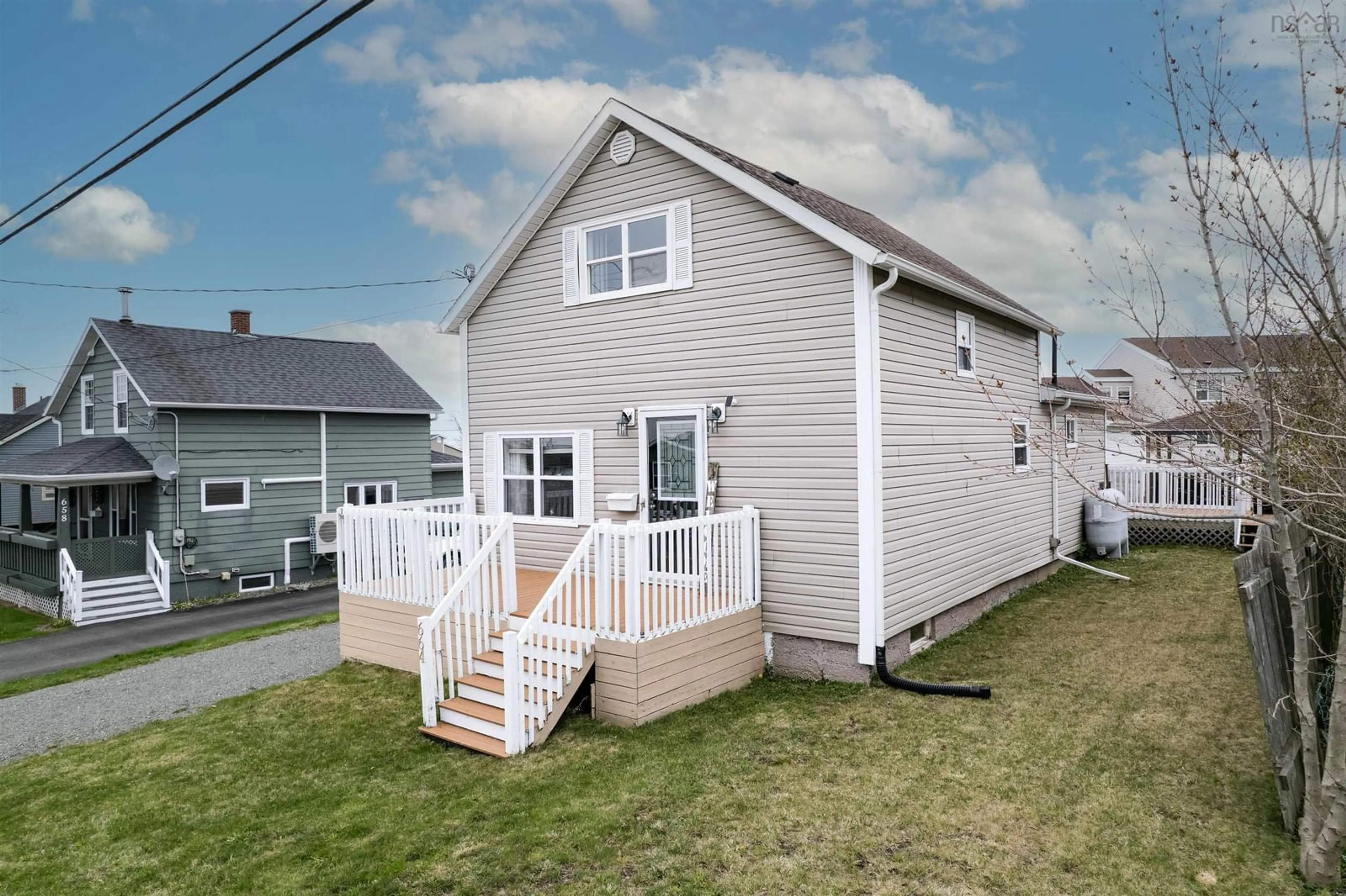 Unknown for 664 George St, New Waterford Nova Scotia B1H 4E6