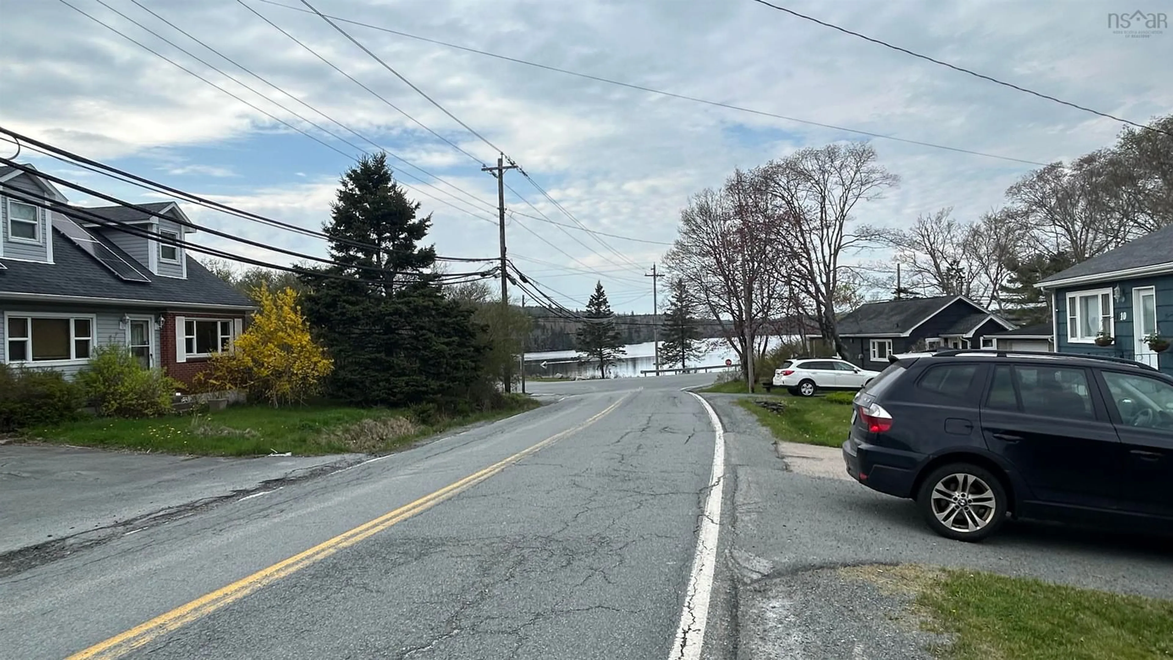 Blurry image for 14 Terence Bay Rd, Whites Lake Nova Scotia B3T 1W4