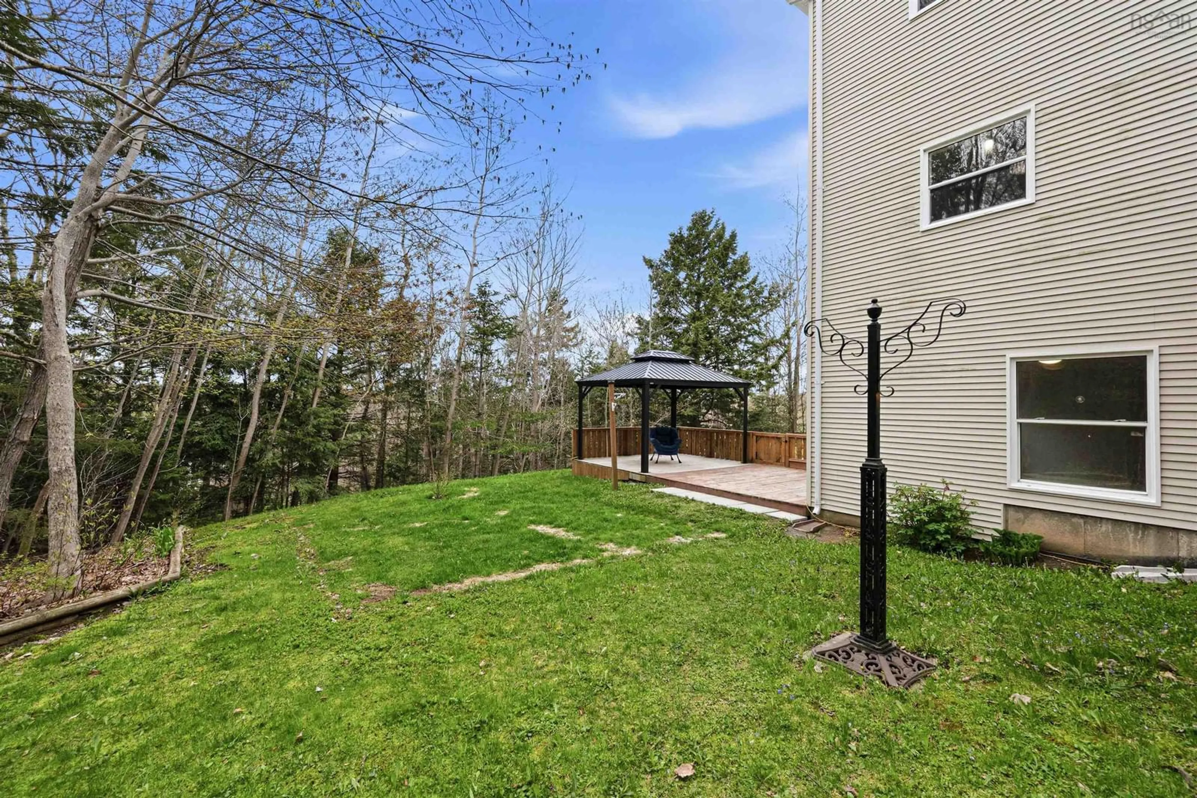 Patio, forest/trees view for 90 Lincolnshire Dr, Fall River Nova Scotia B2T 1P7