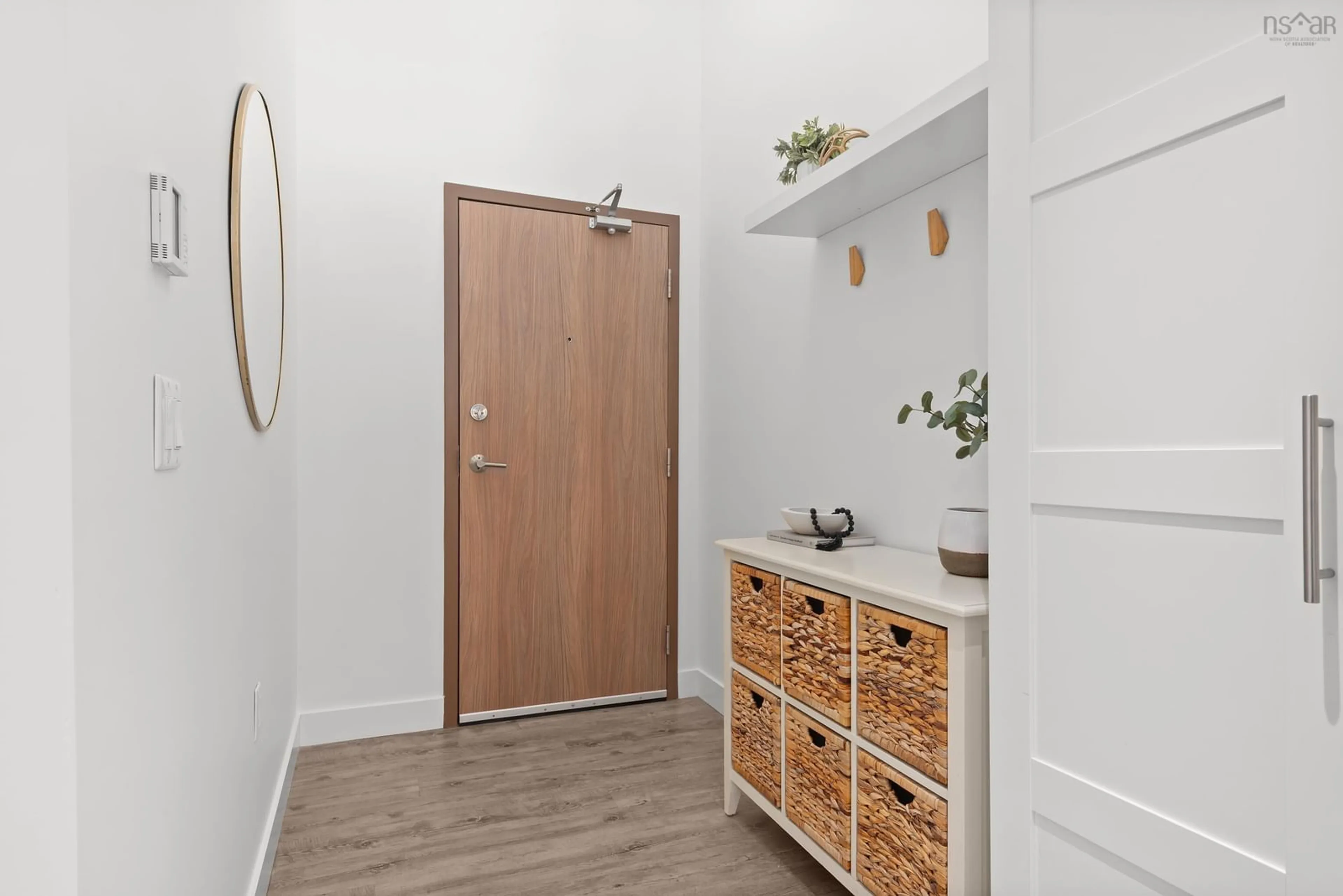Indoor entryway for 5662 Roberts St #301, Halifax Nova Scotia B3K 0E3