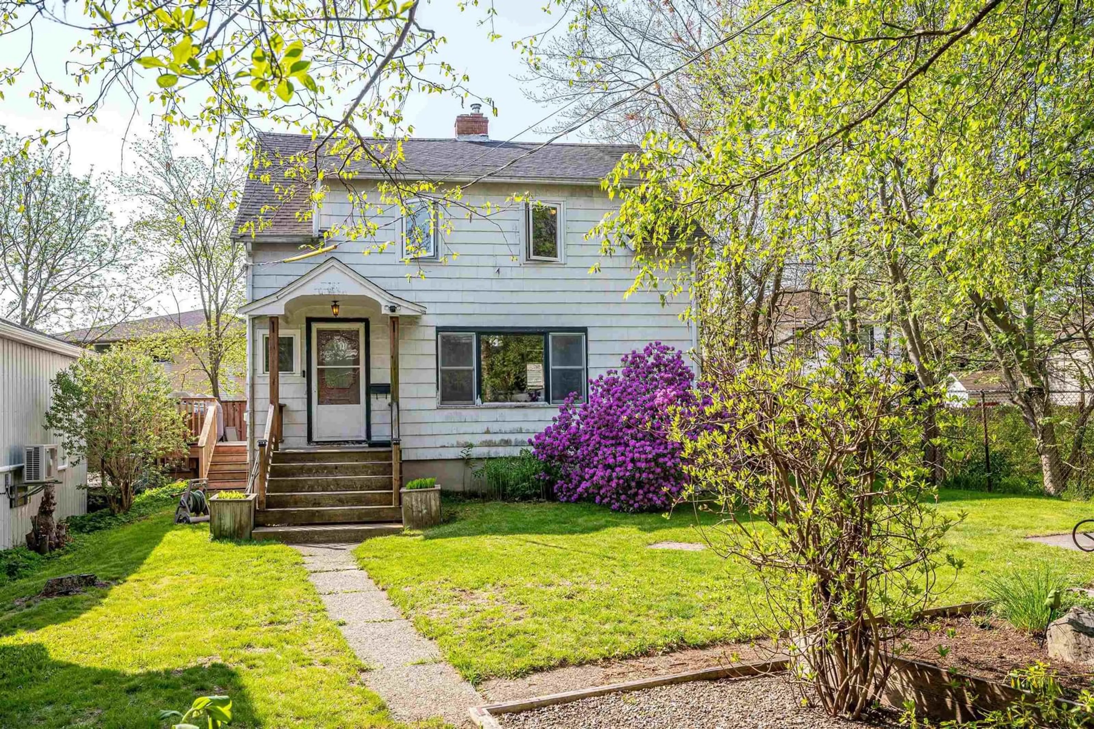 Home with vinyl exterior material, street for 9 Mcfatridge Rd, Fairview Nova Scotia B3N 2R2