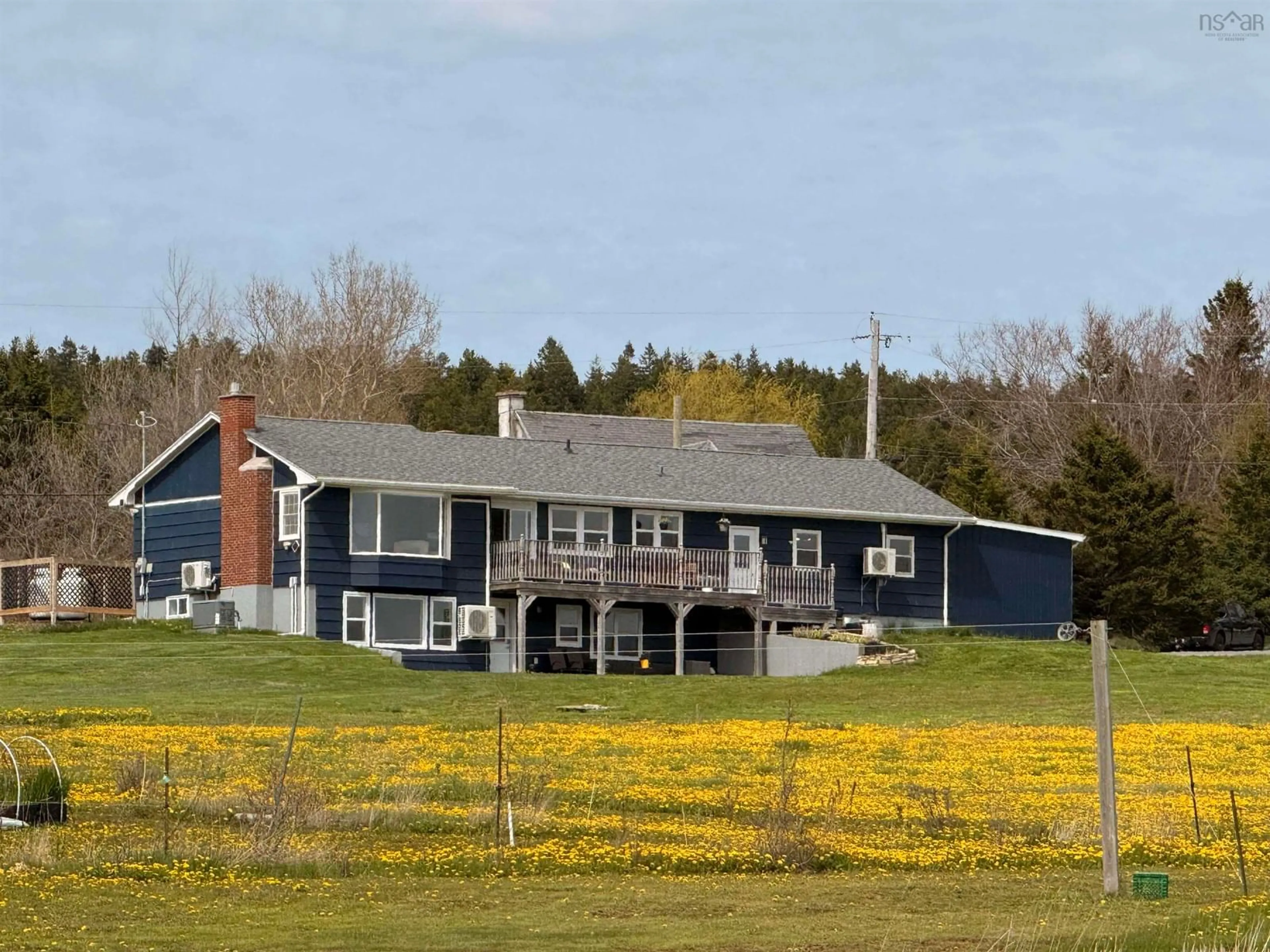 A pic from outside/outdoor area/front of a property/back of a property/a pic from drone, unknown for 1506 Cape Split Rd, Scots Bay Nova Scotia B0P 1H0