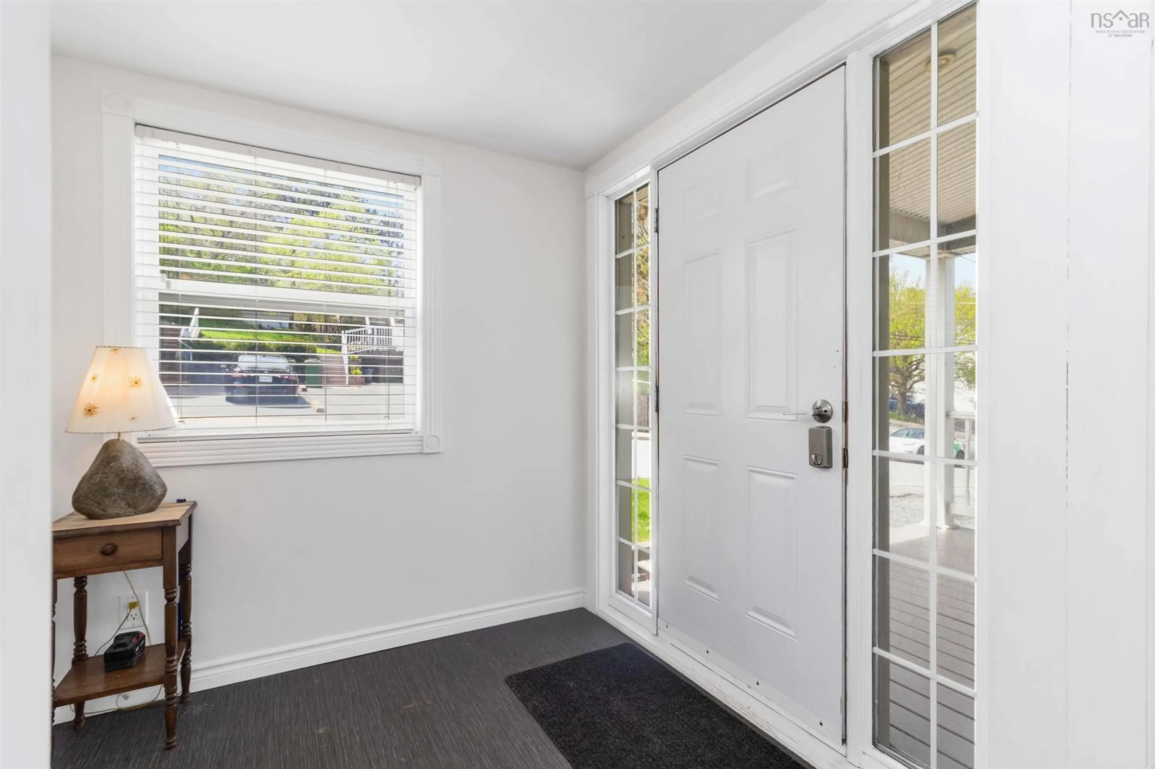 Indoor entryway for 35 Mcfatridge Rd, Halifax Nova Scotia B3N 2R2