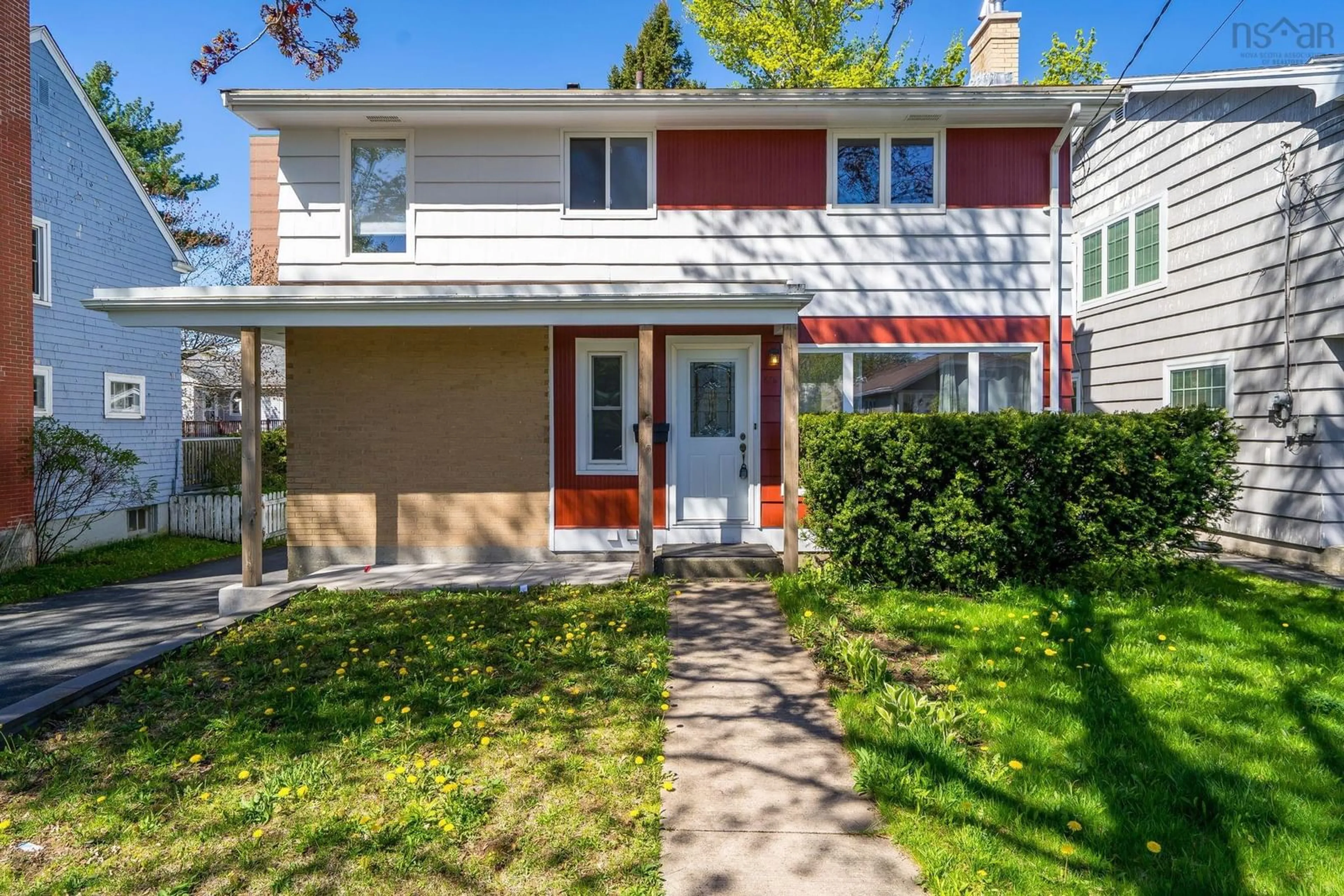 Home with vinyl exterior material, street for 876 Bridges St, Halifax Nova Scotia B3H 2Z7