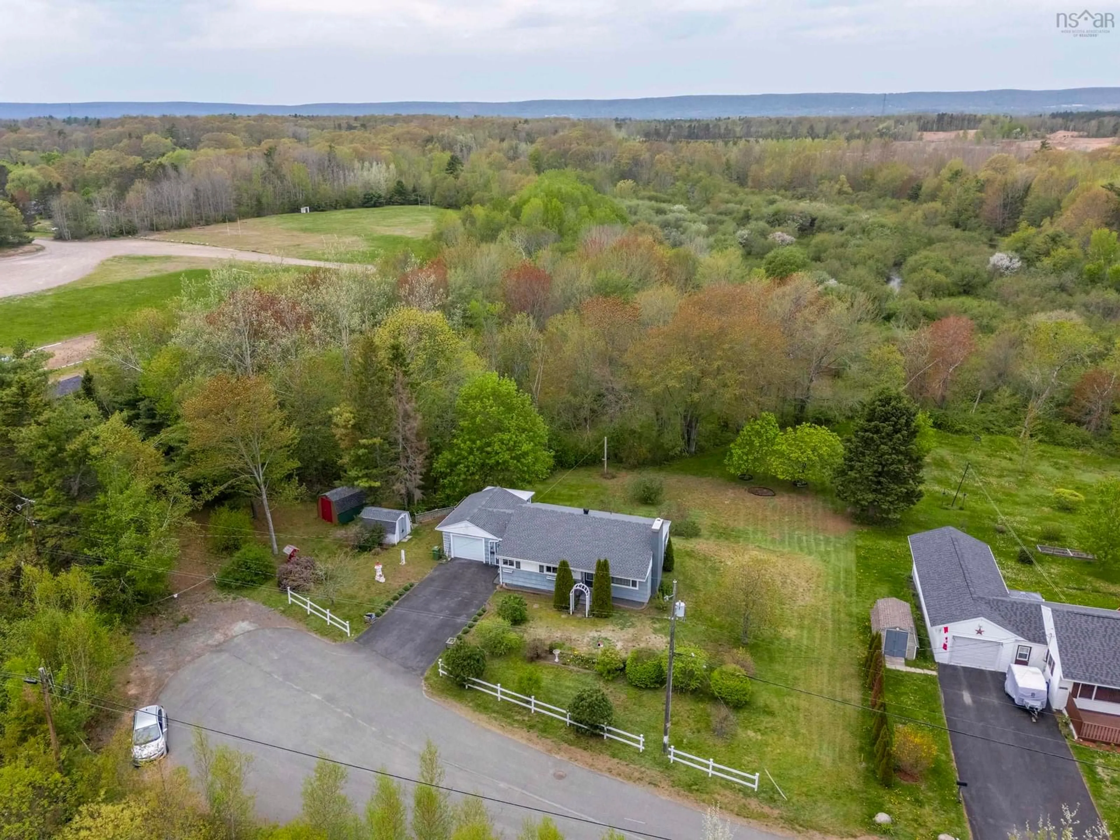 A pic from outside/outdoor area/front of a property/back of a property/a pic from drone, unknown for 2663 Lovett Rd, Coldbrook Nova Scotia B4R 1A5
