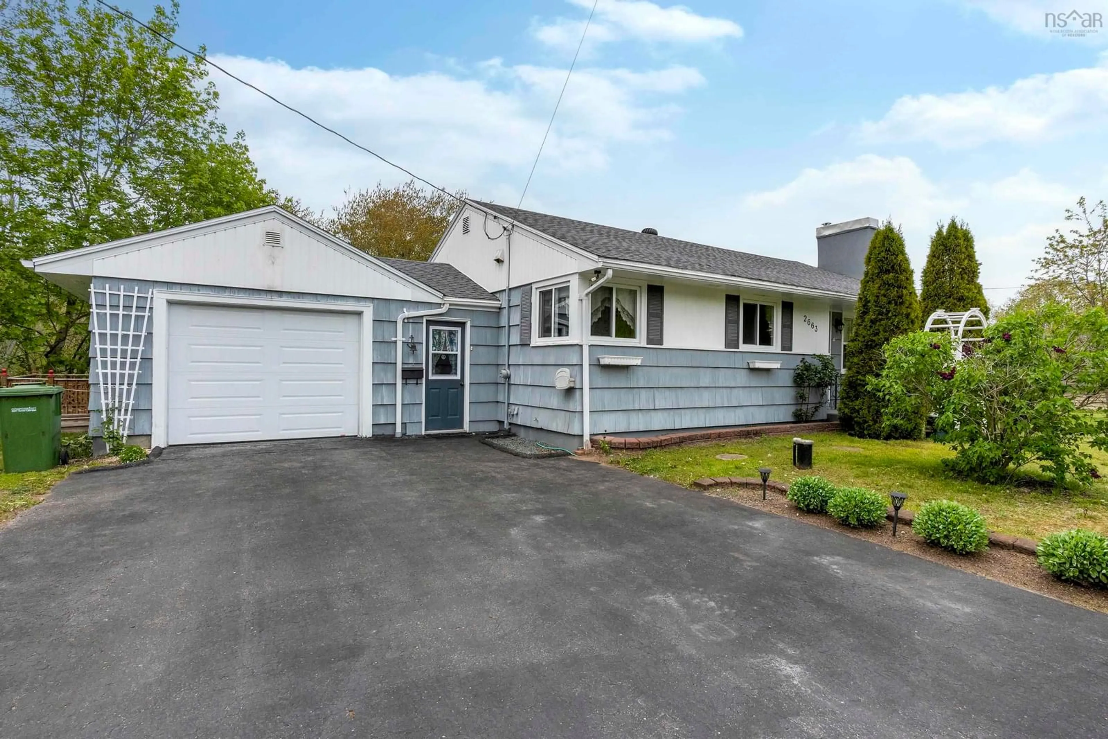 Home with vinyl exterior material, street for 2663 Lovett Rd, Coldbrook Nova Scotia B4R 1A5